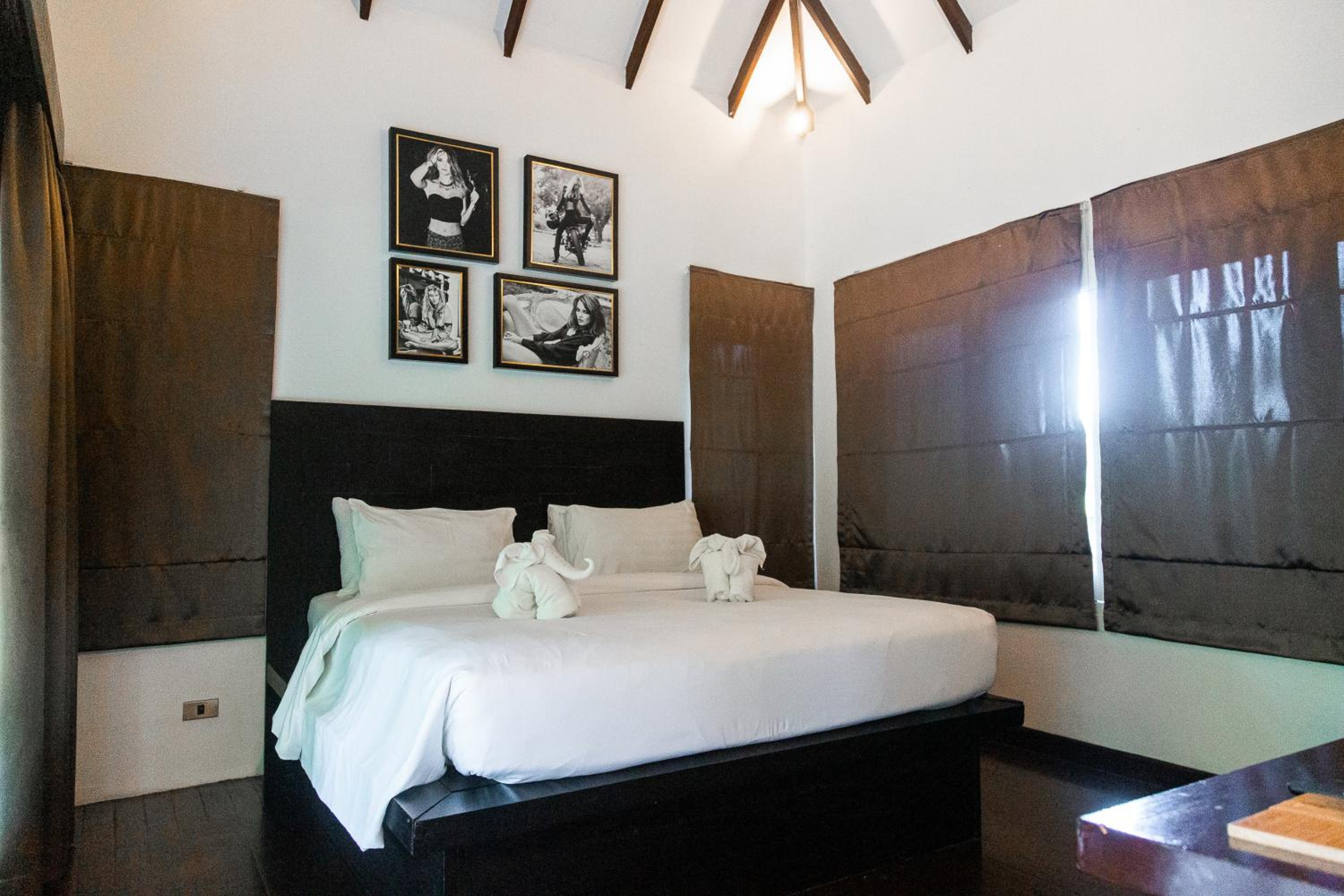 Deluxe Double Room photo 2