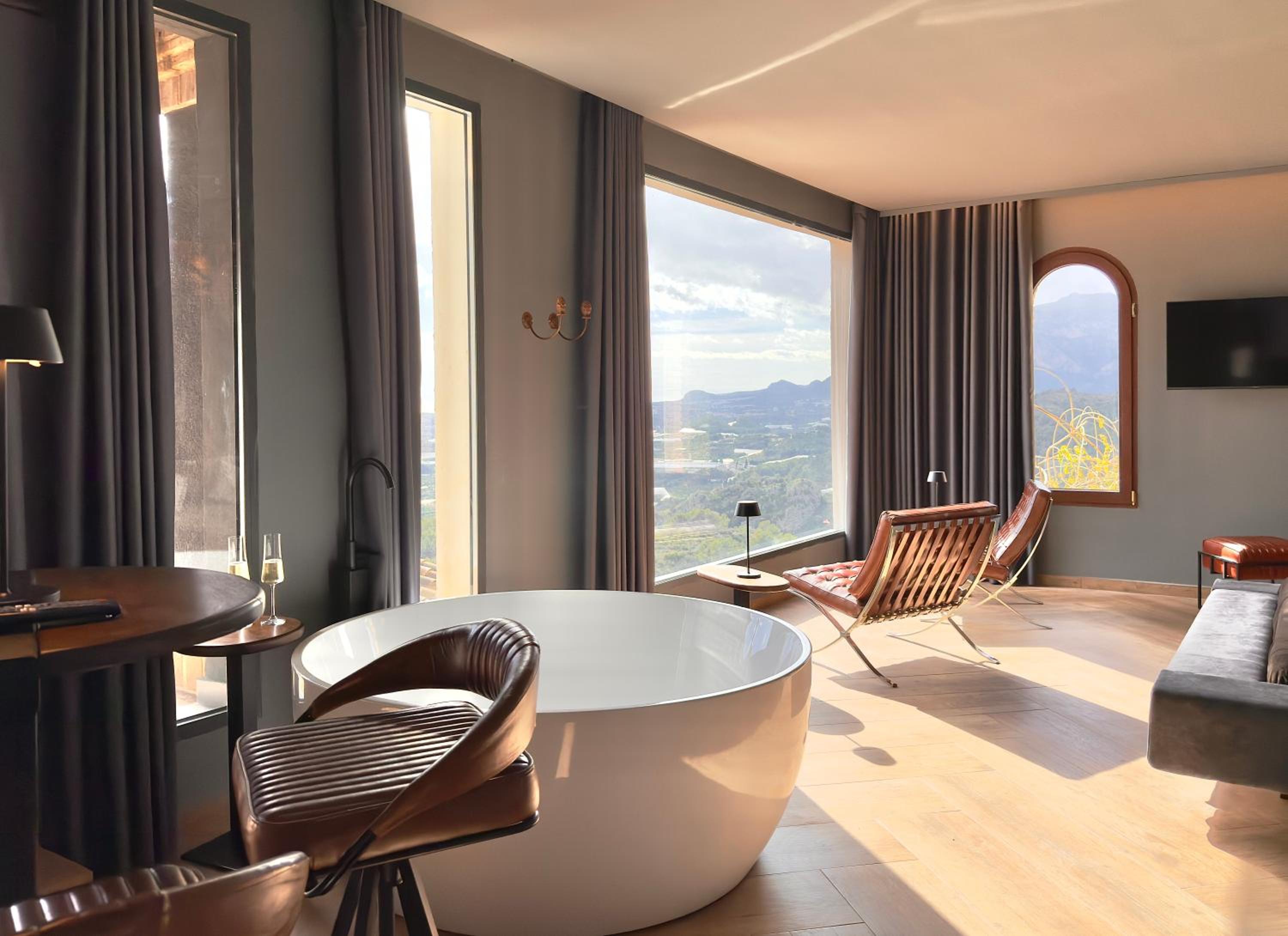 Executive Suite photo 2