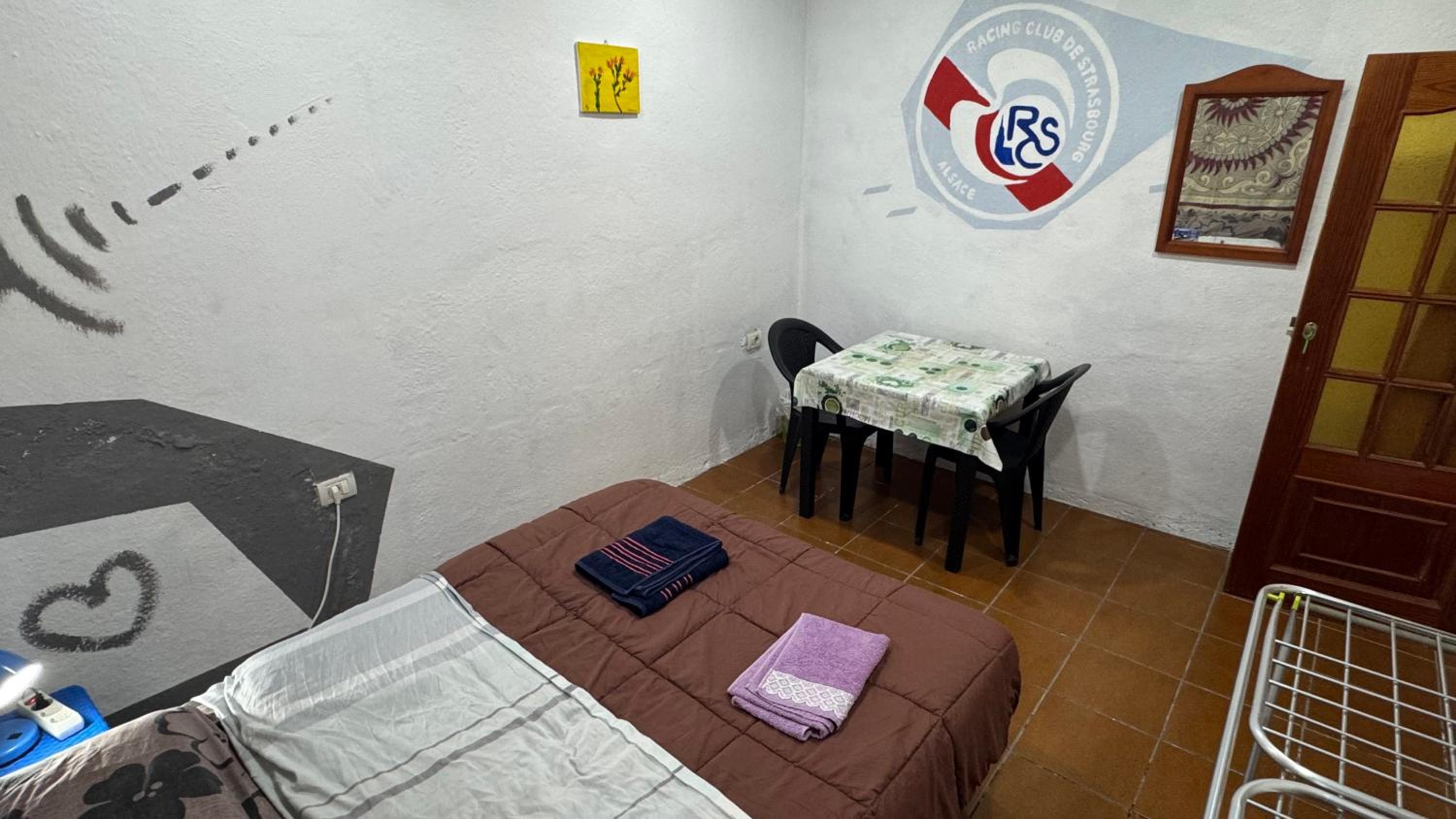 Economy Double Room photo 3