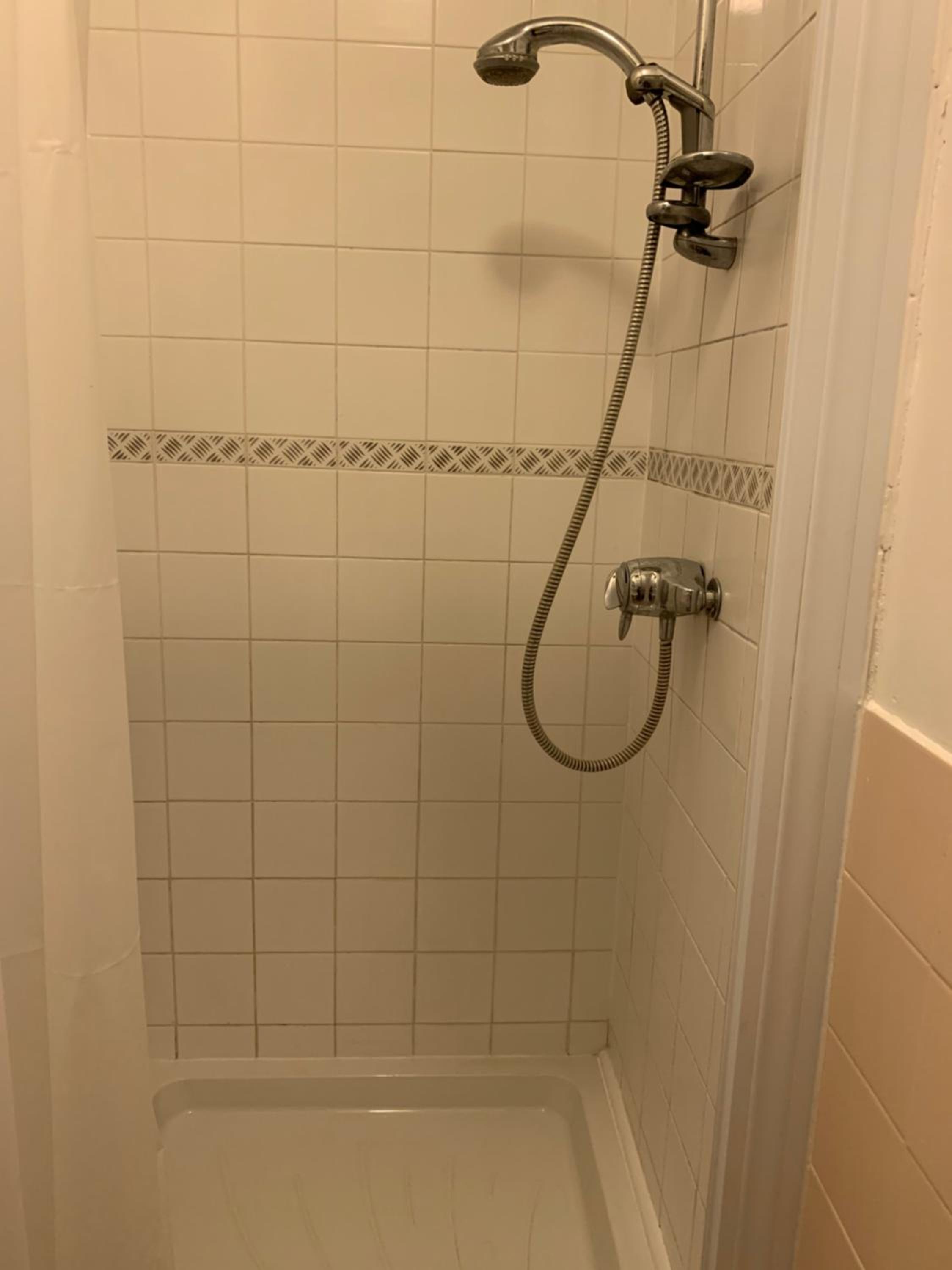 Large Single Room photo 2