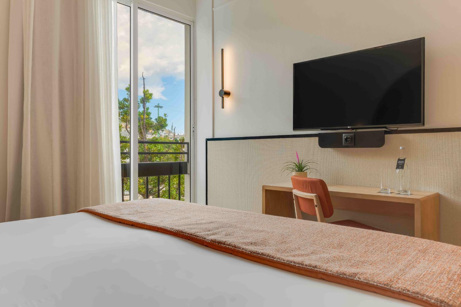 Double Room - Photo 4