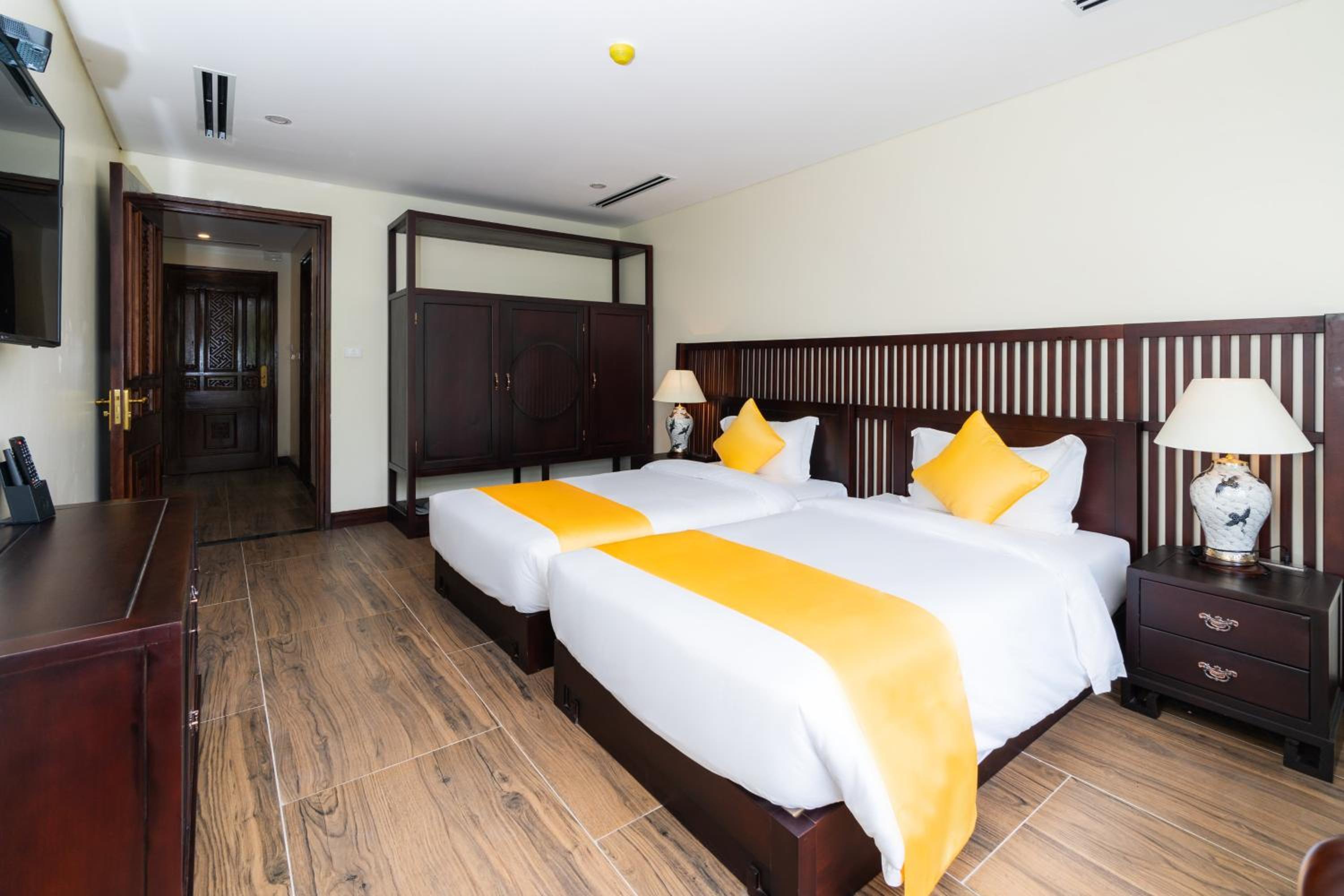 Standard Double or Twin Room photo 3