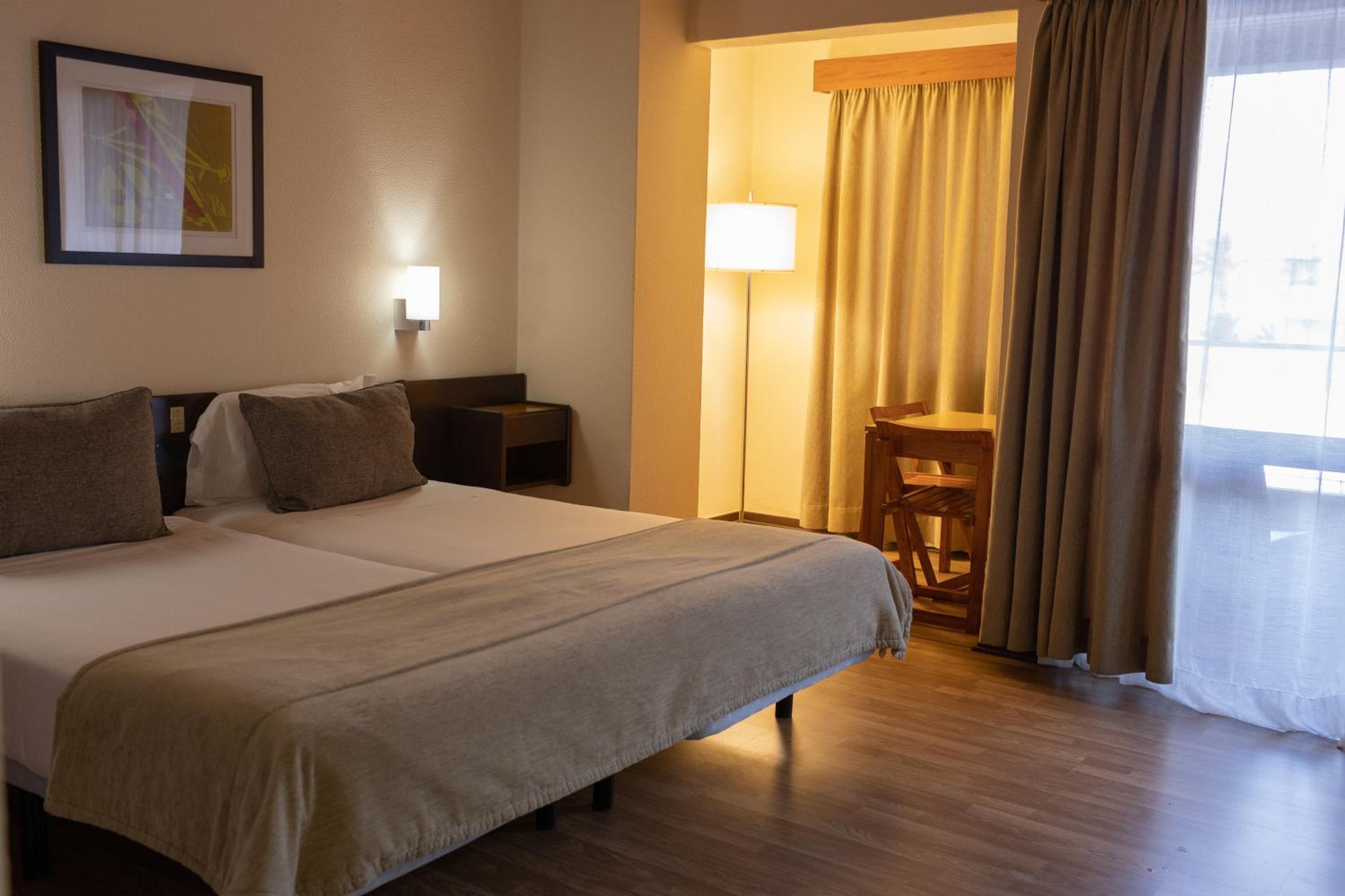 Superior Twin Room photo 3