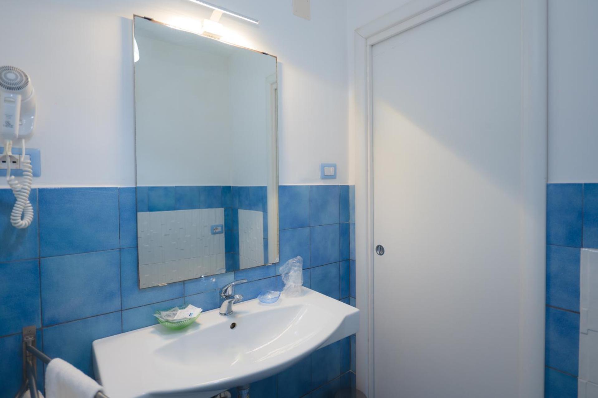 Double Room with Balcony and Sea View