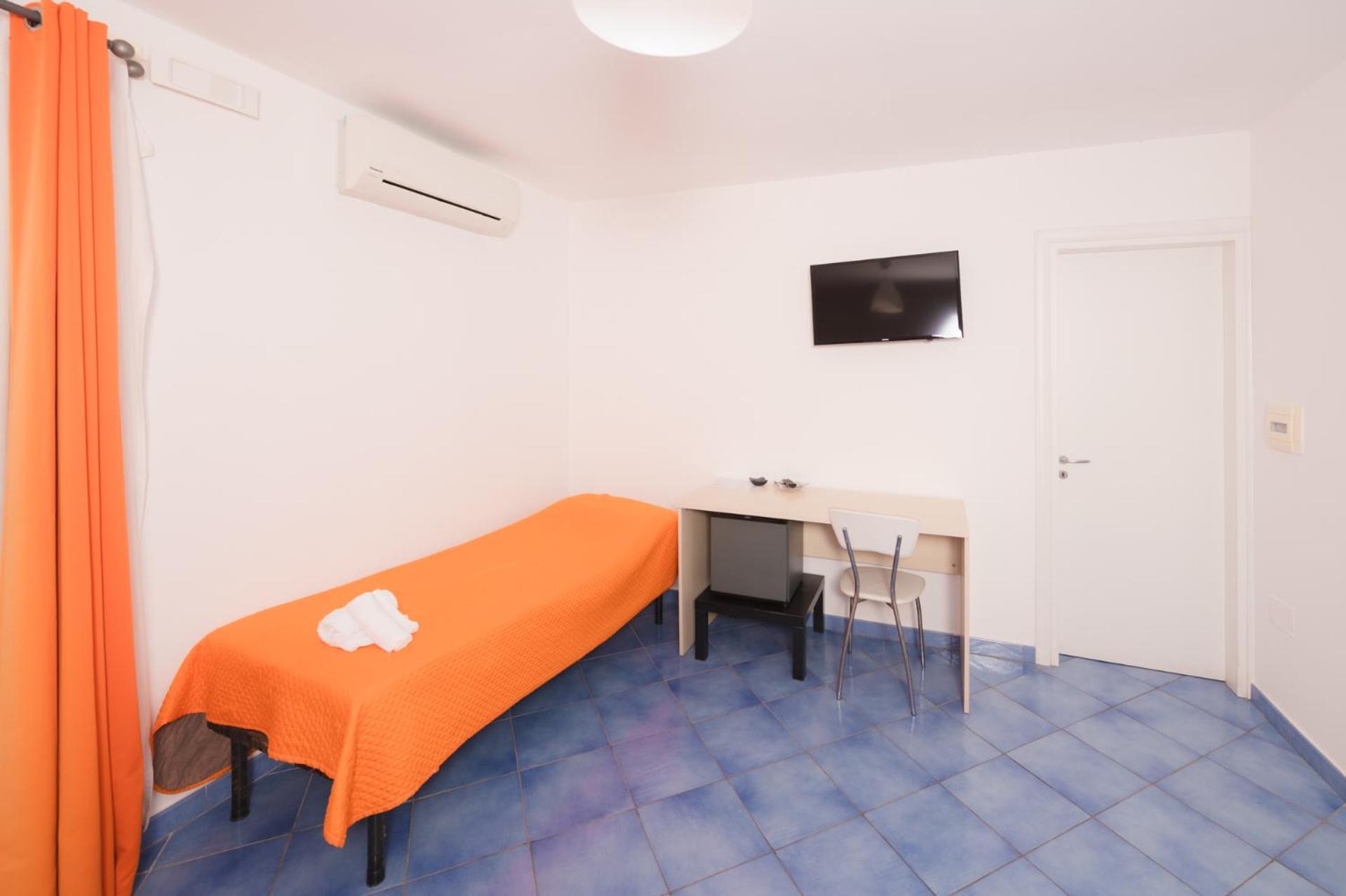 Triple Room with Sea View