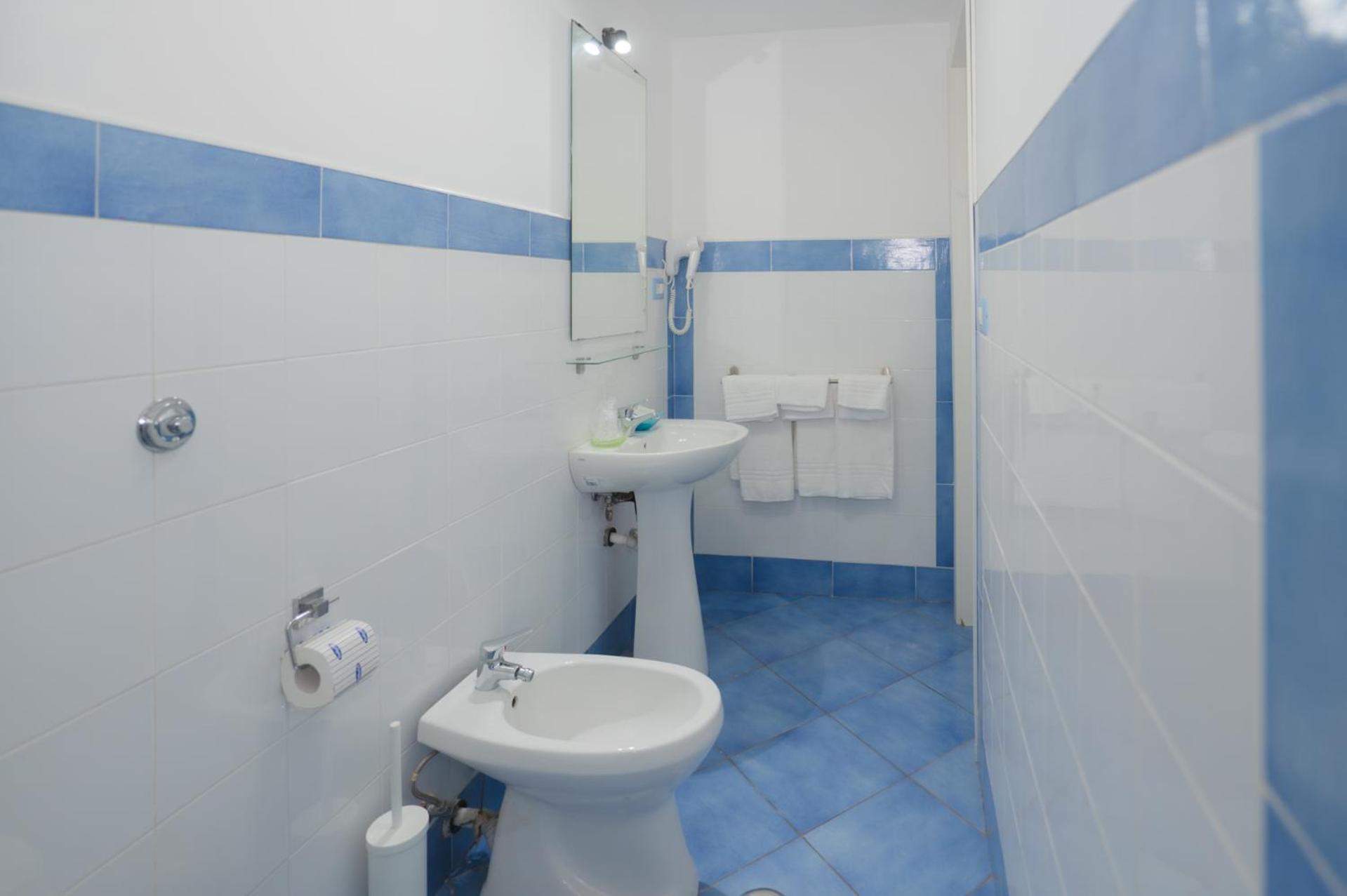 Triple Room with Garden View