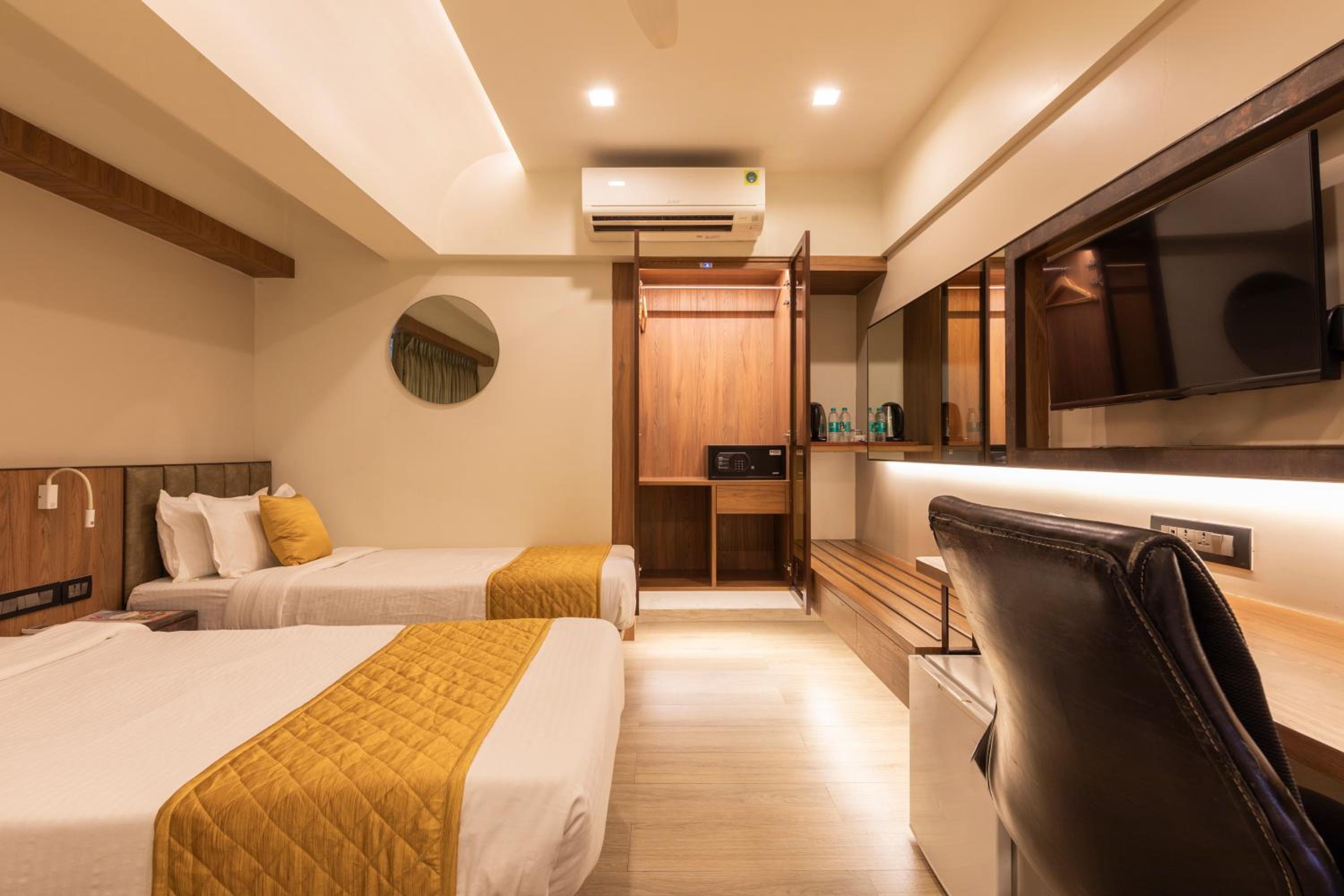 Superior Twin Room - Photo 5
