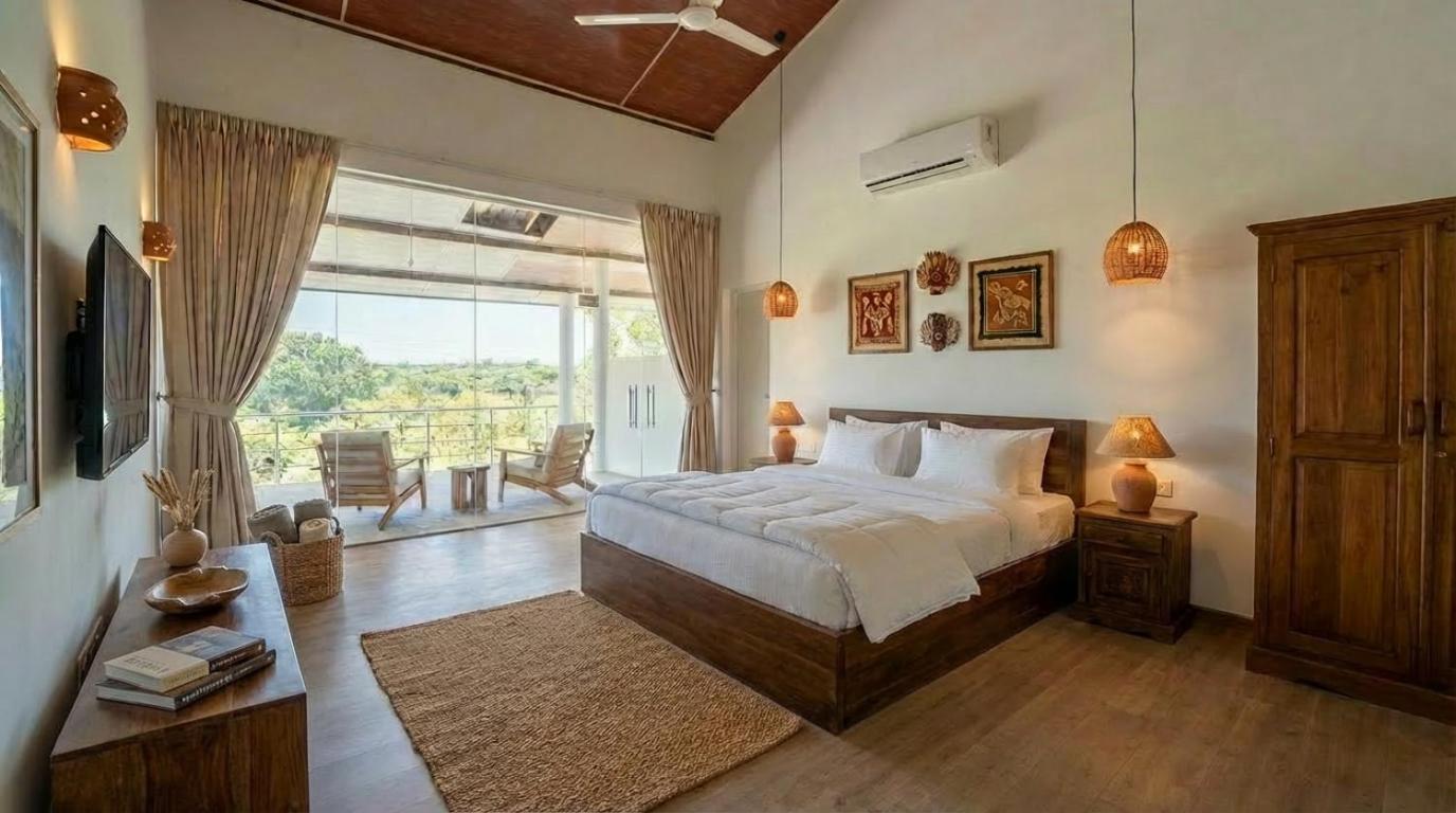 Deluxe Double Room with Balcony