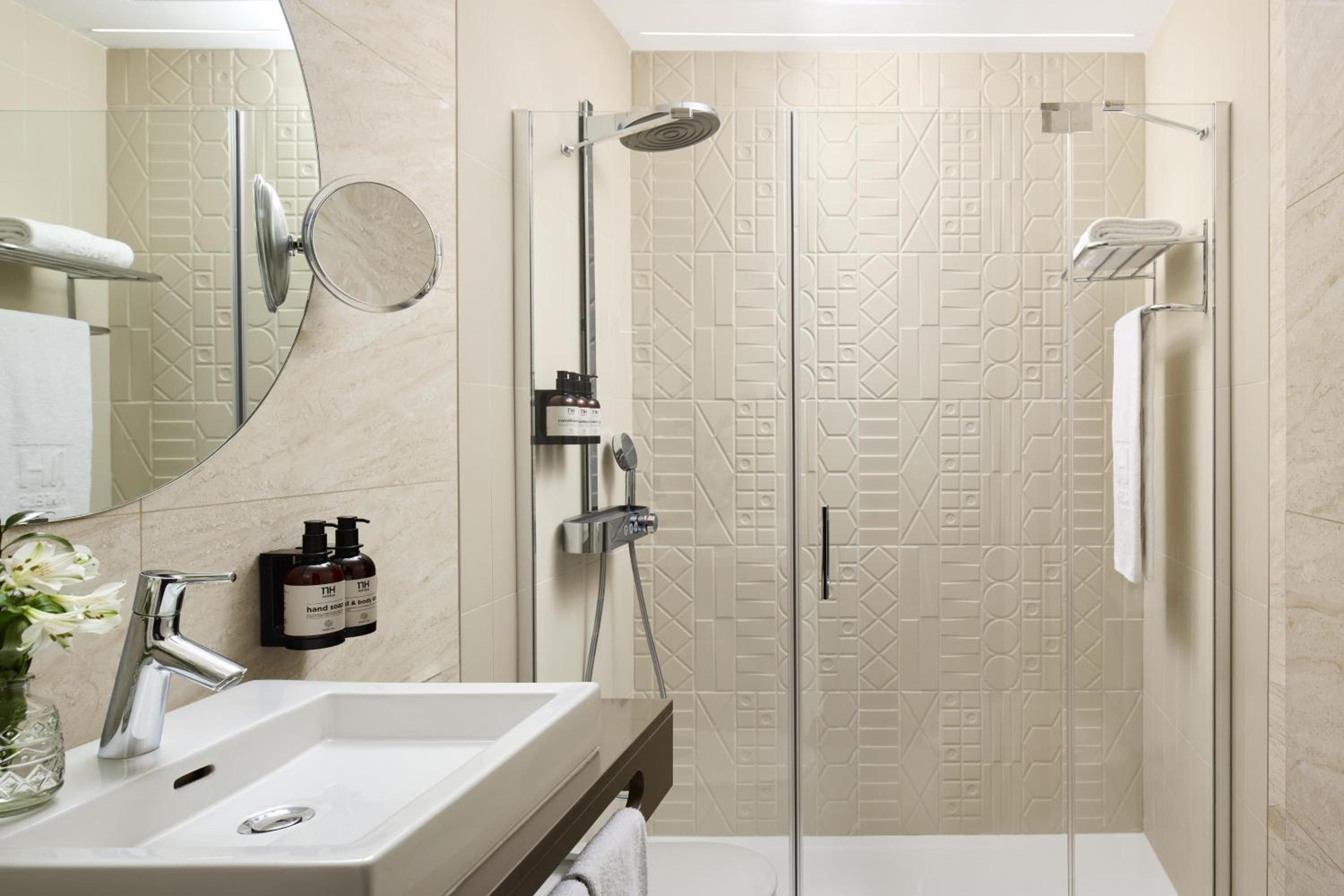 Standard New Style Room with Terrace - Photo 4