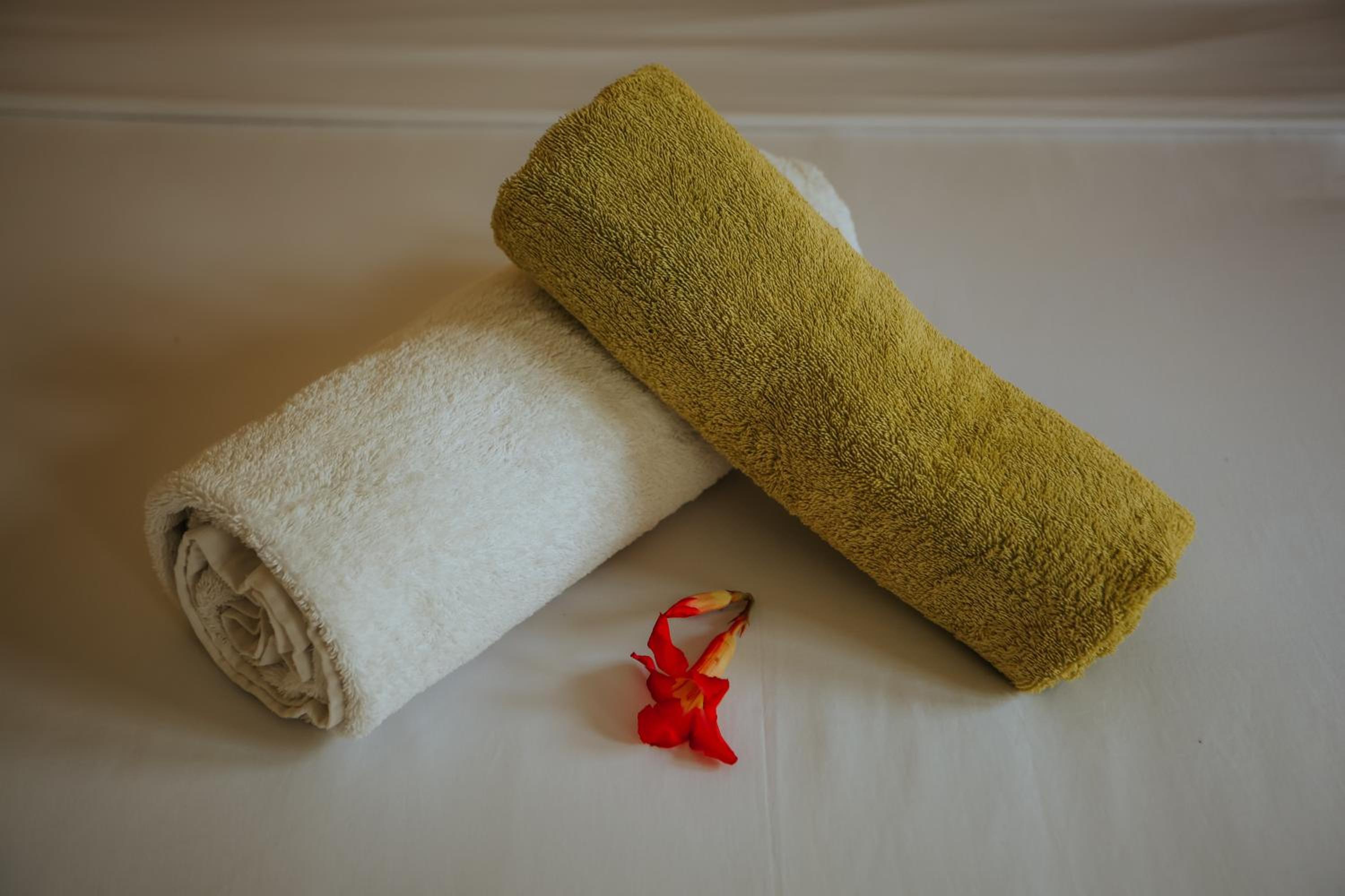 Standard Double Room - Photo 9