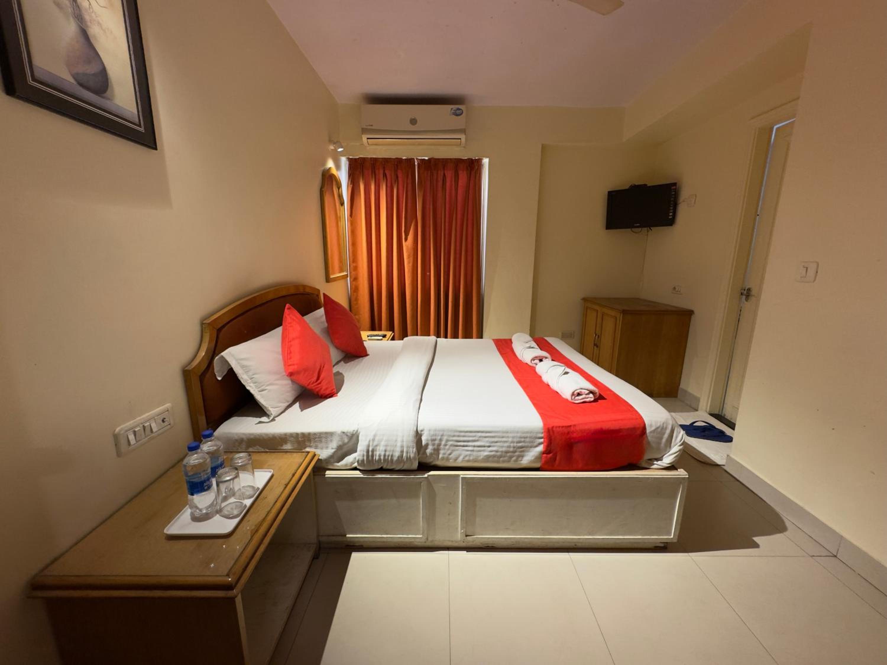 Deluxe Double or Twin Room