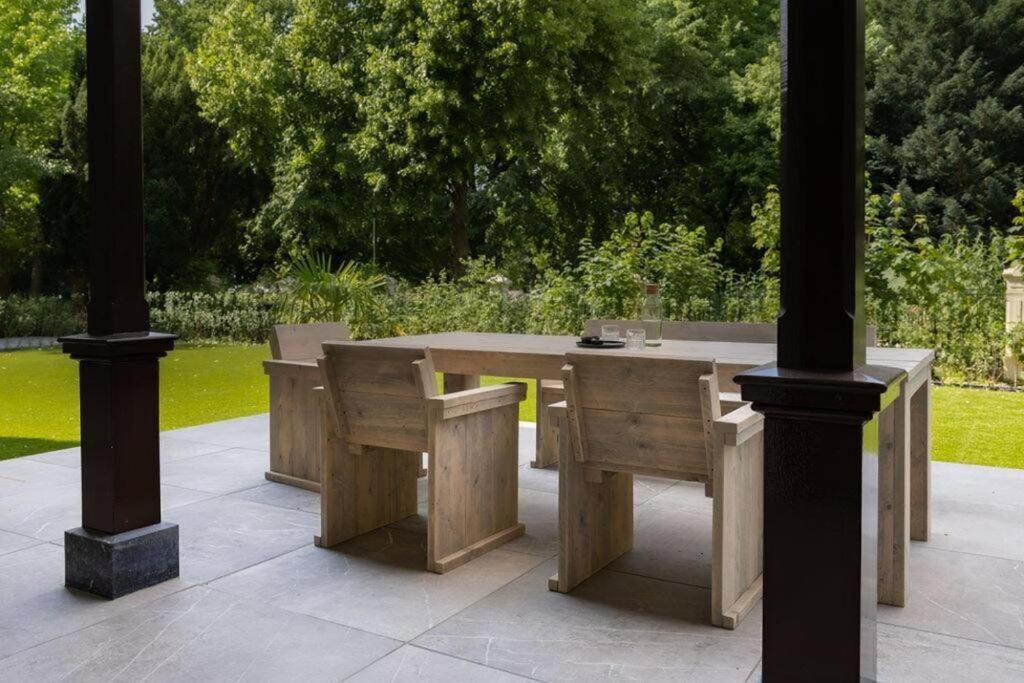 Three-Bedroom Apartment with Park View photo 2