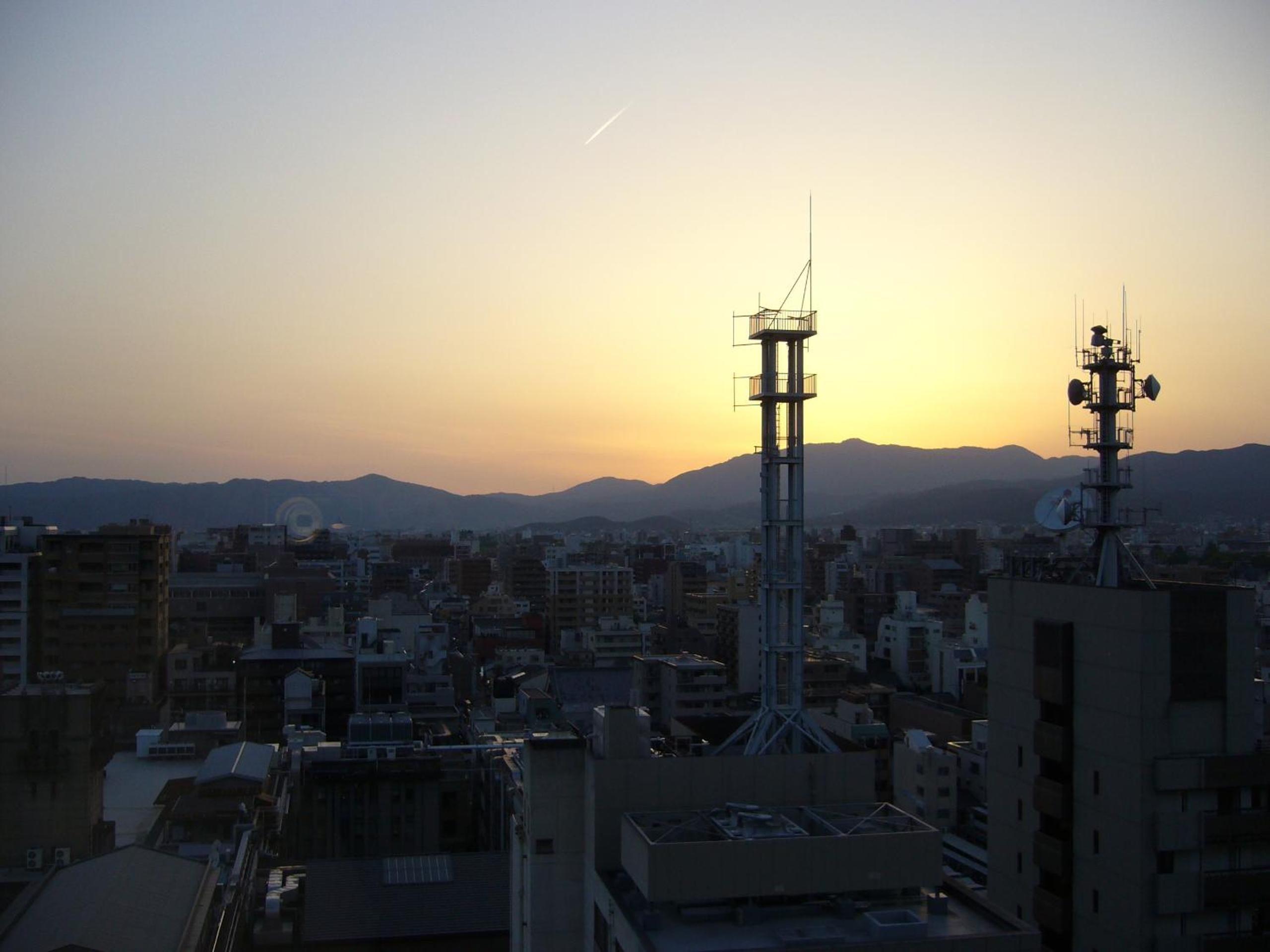 Superior Twin Room with City View - Non-Smoking - Photo 4