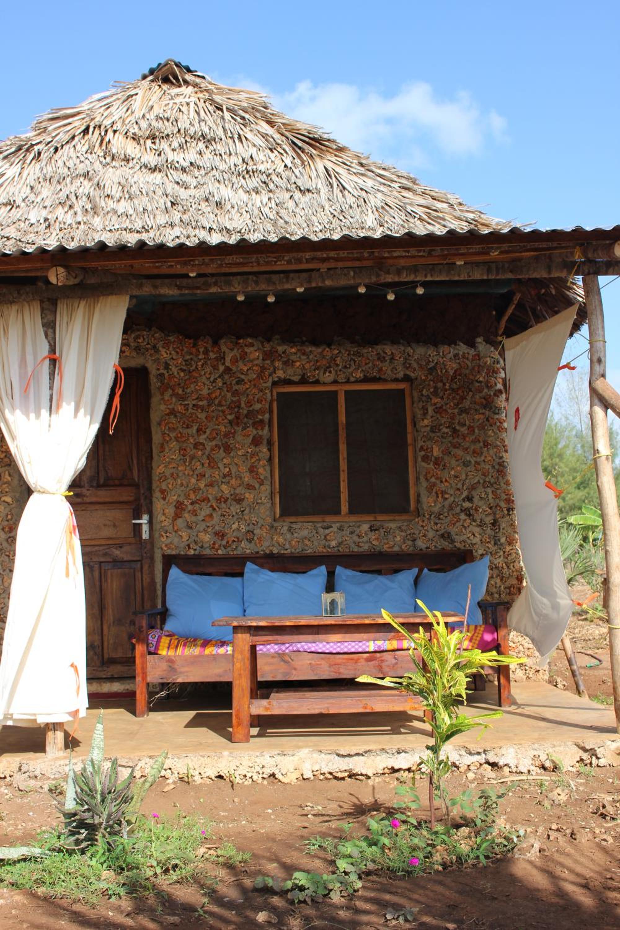 Bungalow with Garden View photo 3