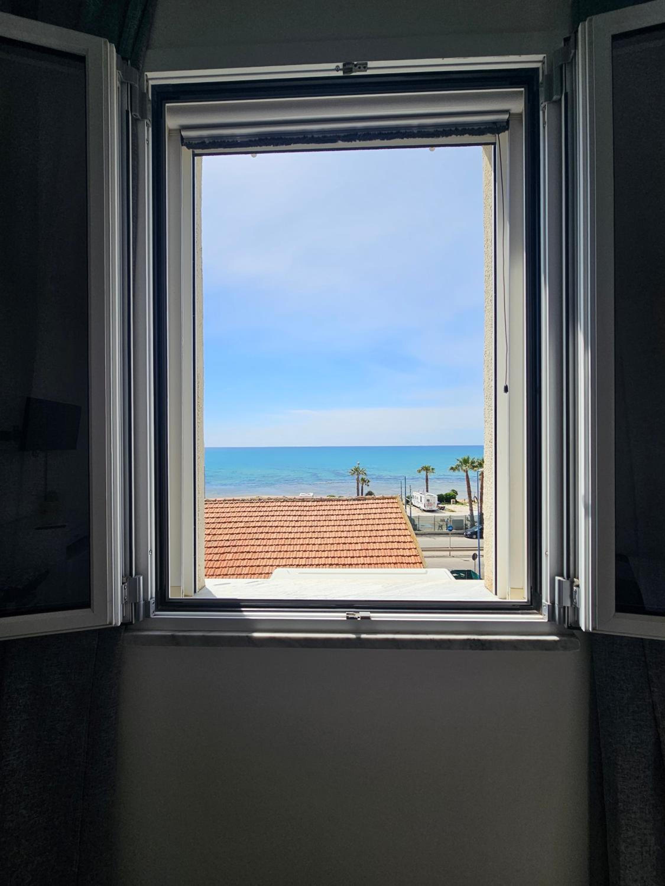 Deluxe Double Room with Sea View