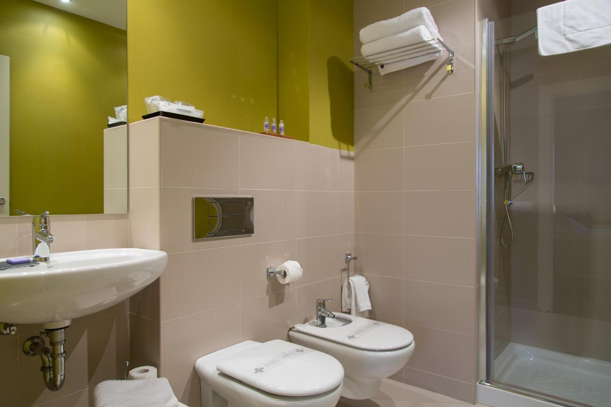 Double or Twin Room photo 3