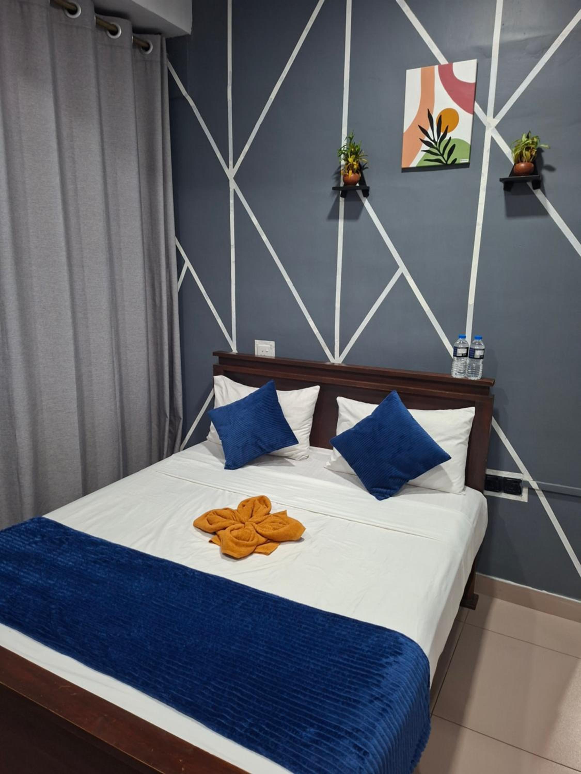 Standard Double Room with Fan - Photo 2
