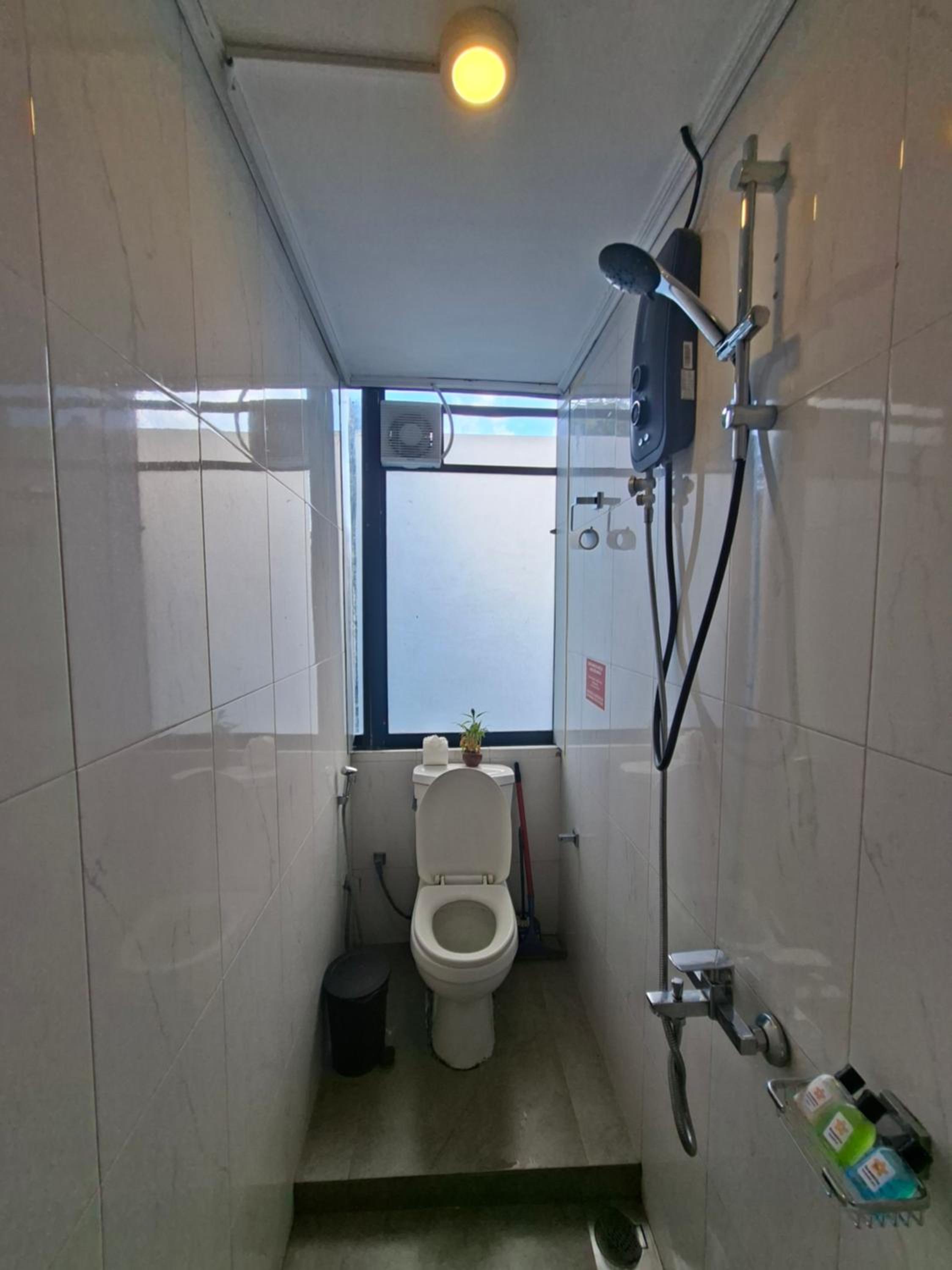 Standard Double Room - Photo 7