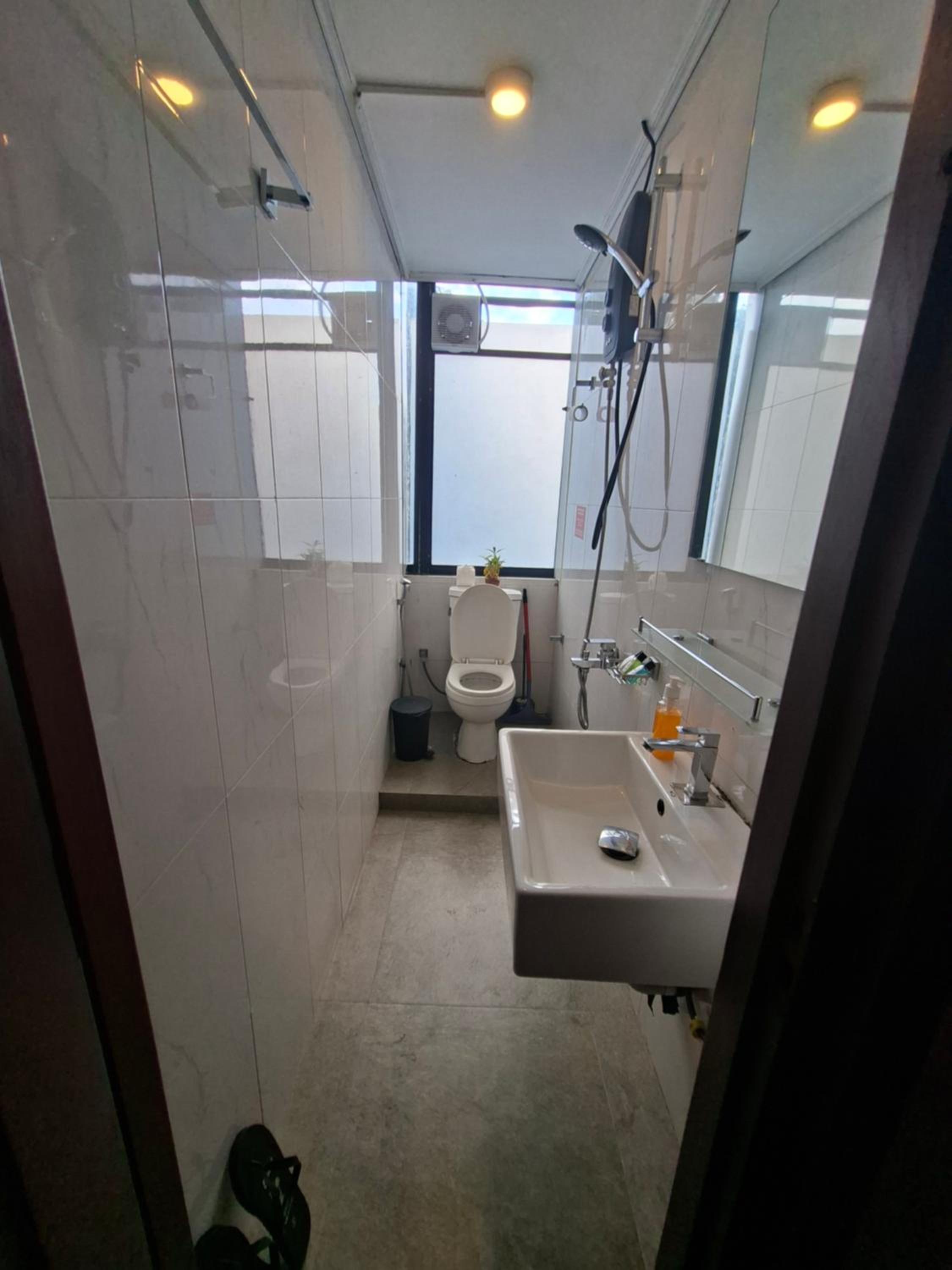 Standard Double Room with Fan - Photo 13