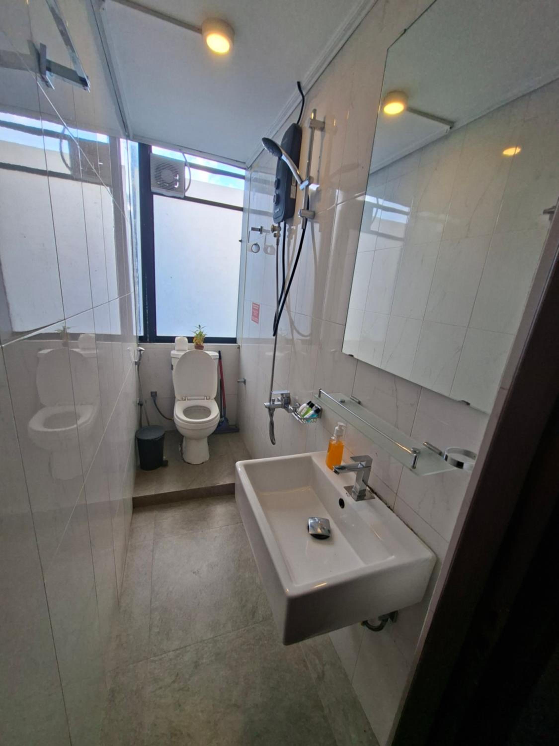 Standard Double Room - Photo 6