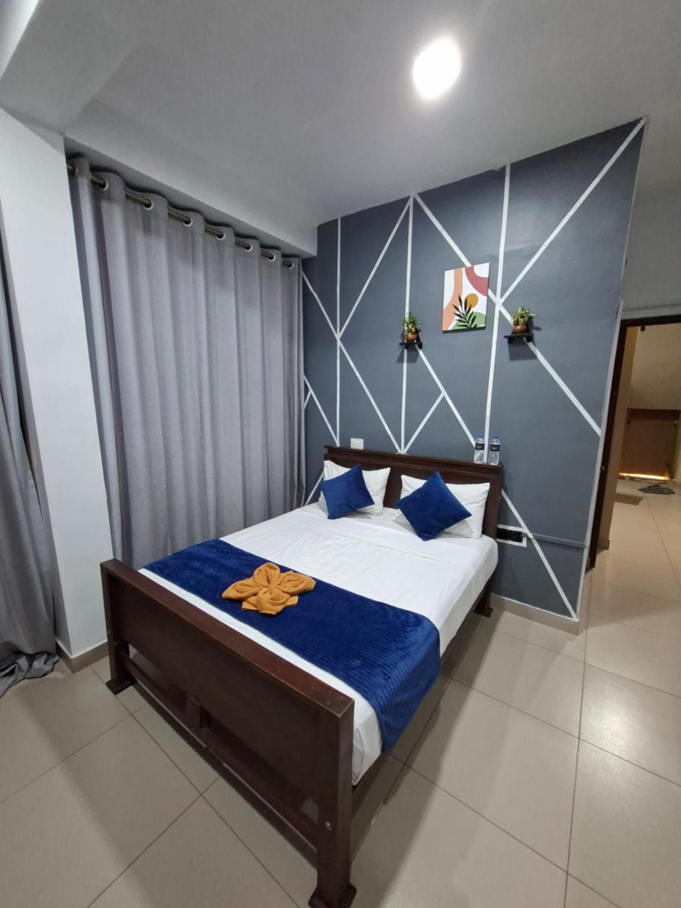 Standard Double Room with Fan - Photo 9