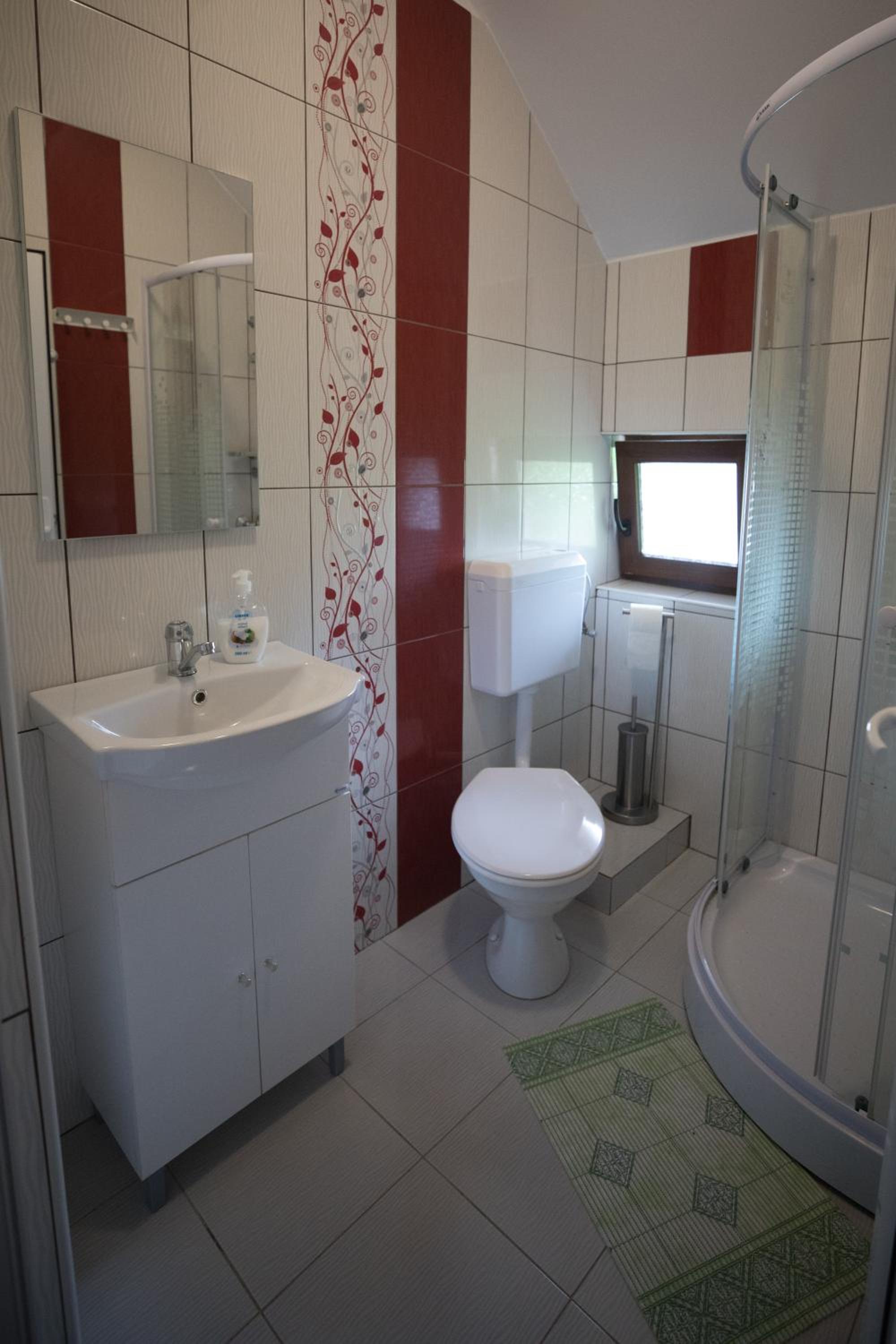 Twin Room with Shared Bathroom photo 3