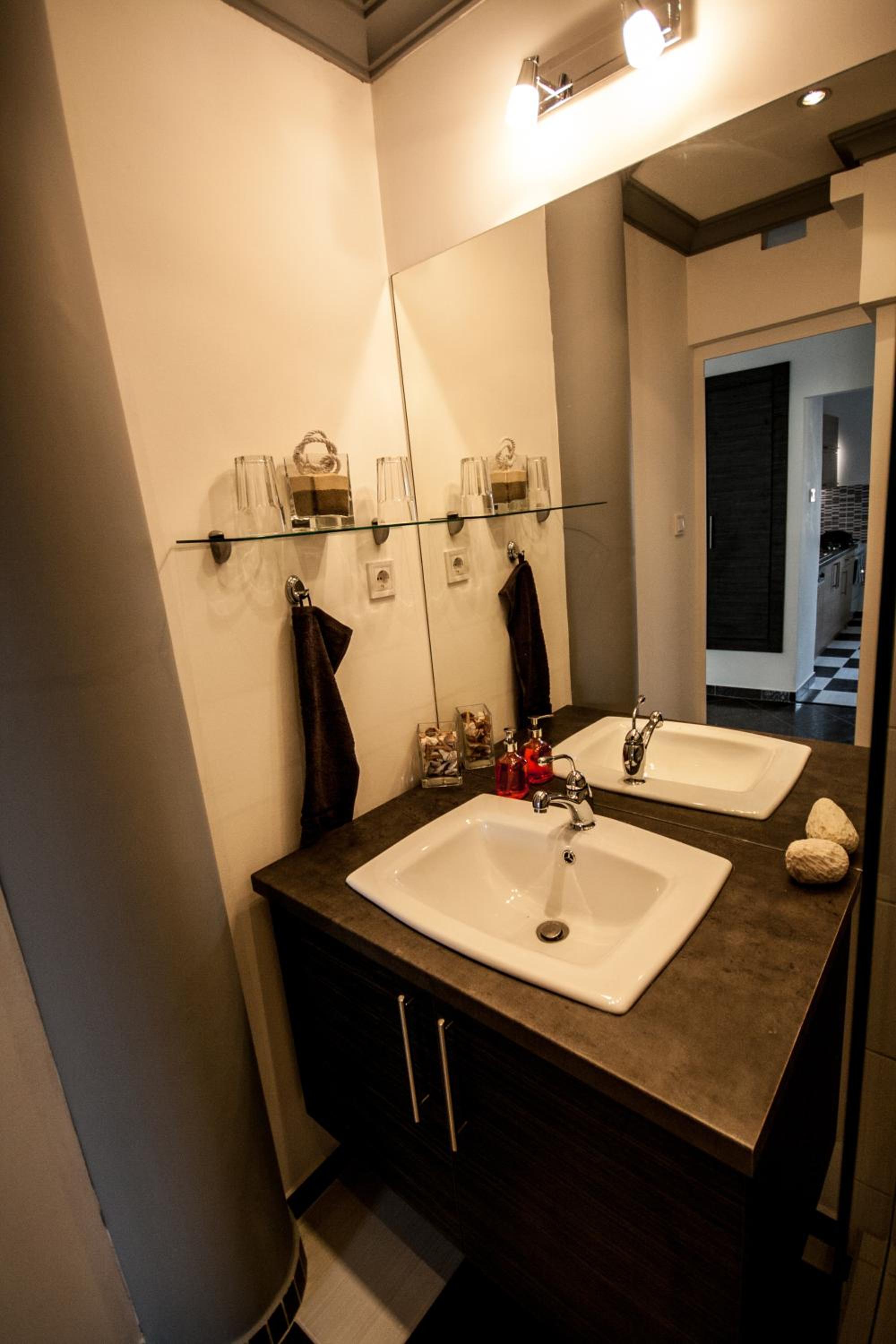 Deluxe Apartment - Photo 9