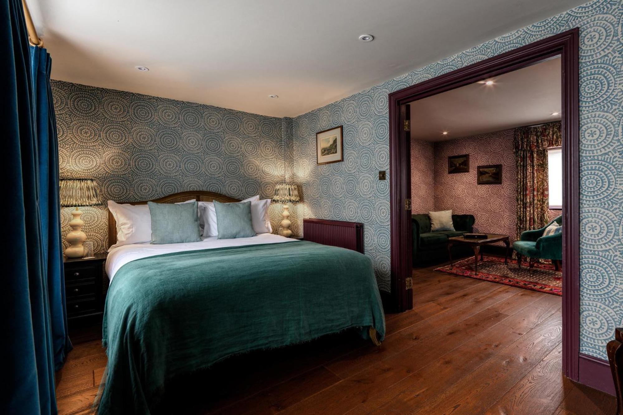 Master Cozy Room- Coach House  photo 2
