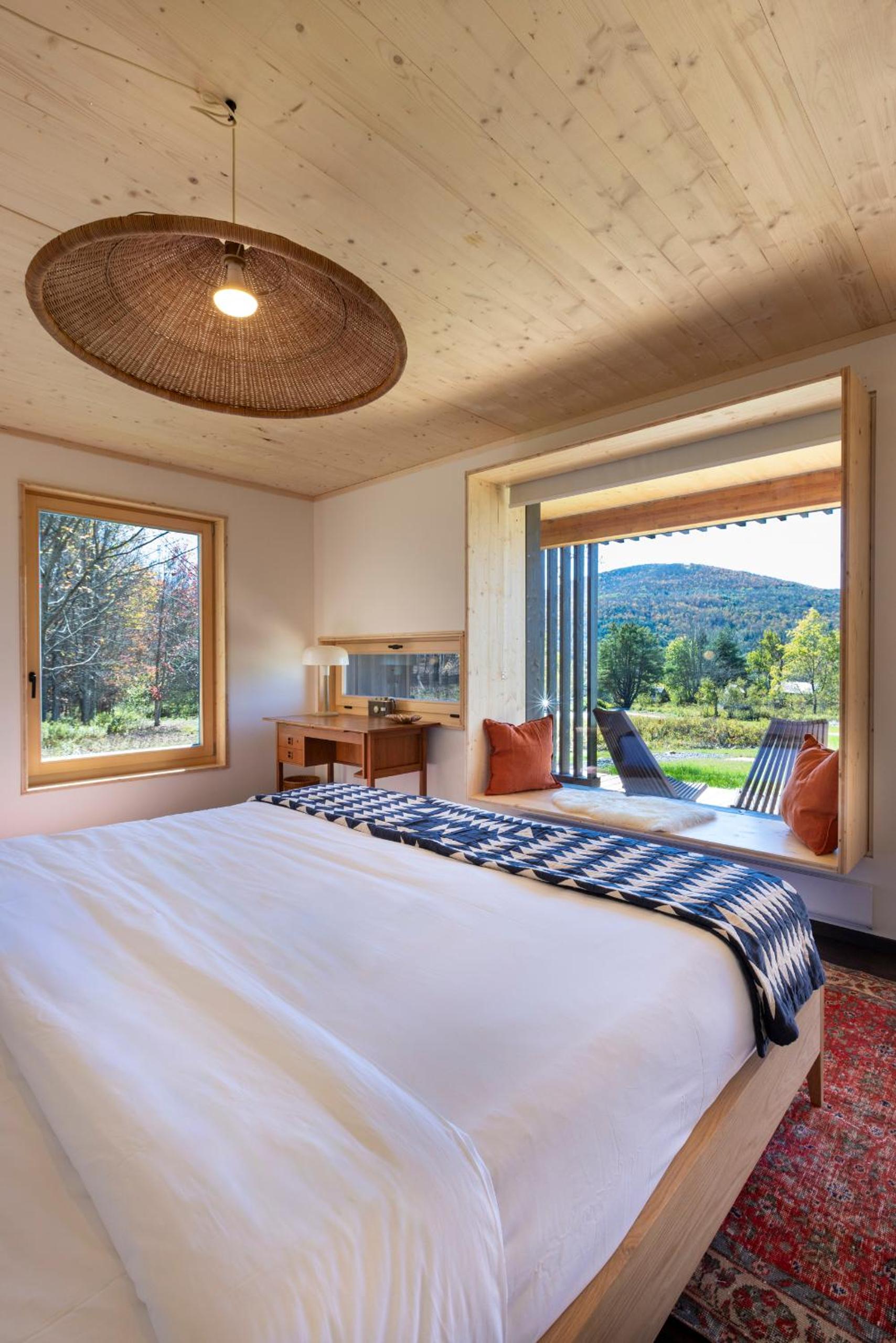 King Room with Mountain View photo 2