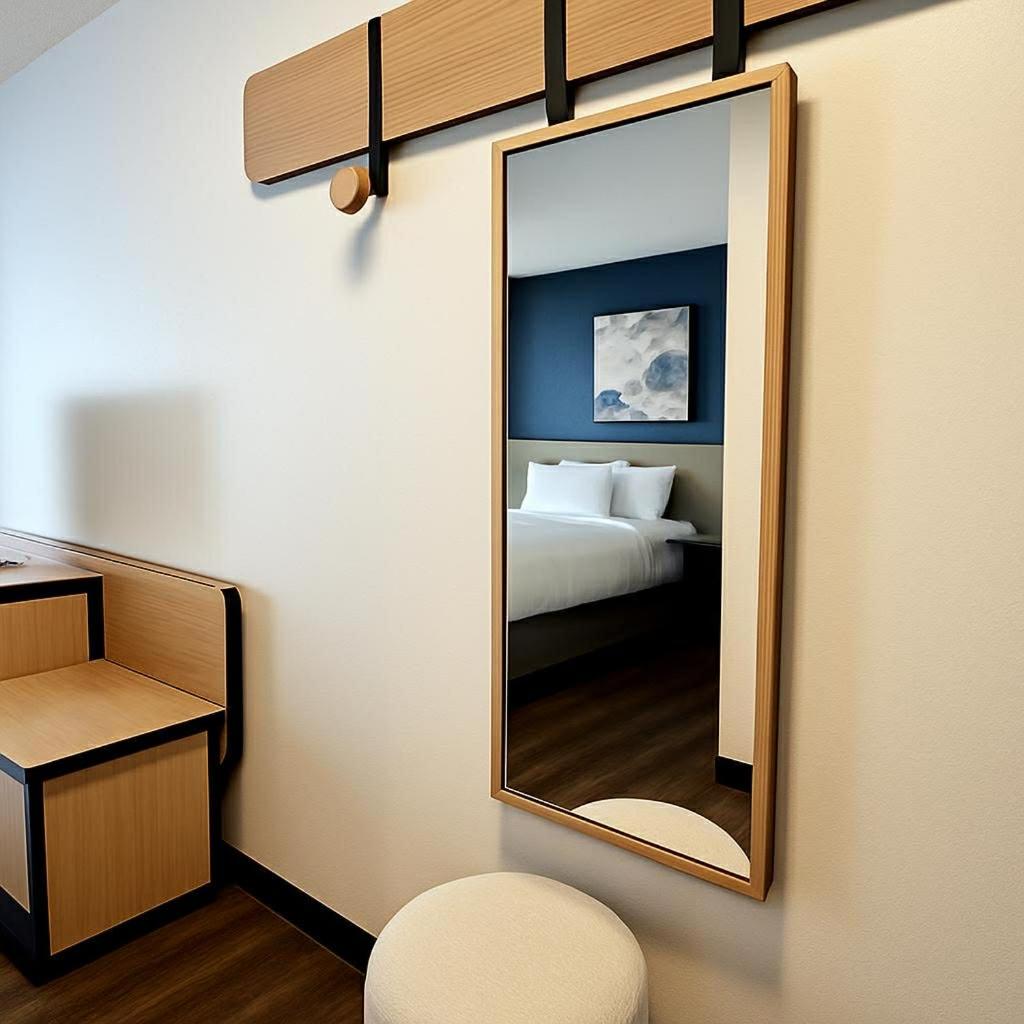 Queen Suite with Two Queen Beds and Sofa Bed photo 2