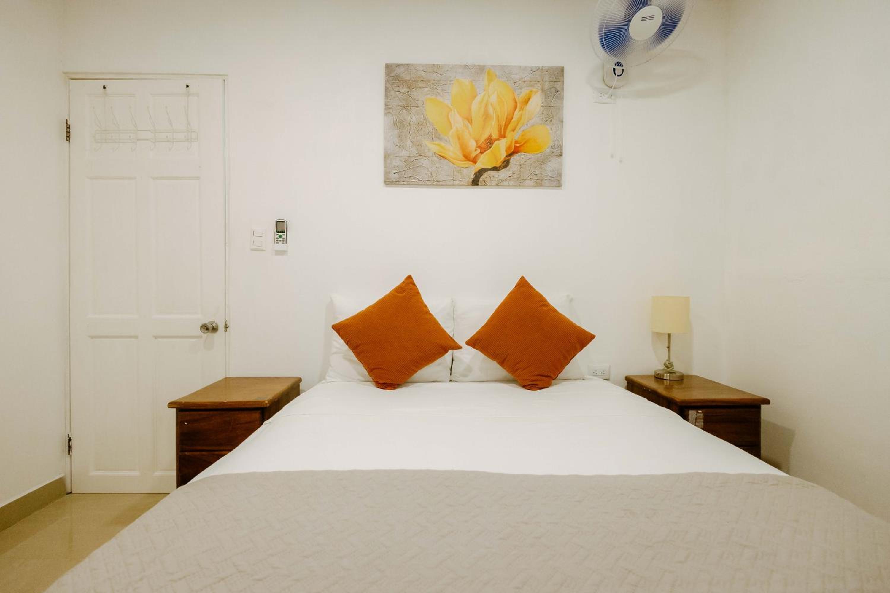 Standard Double Room photo 3