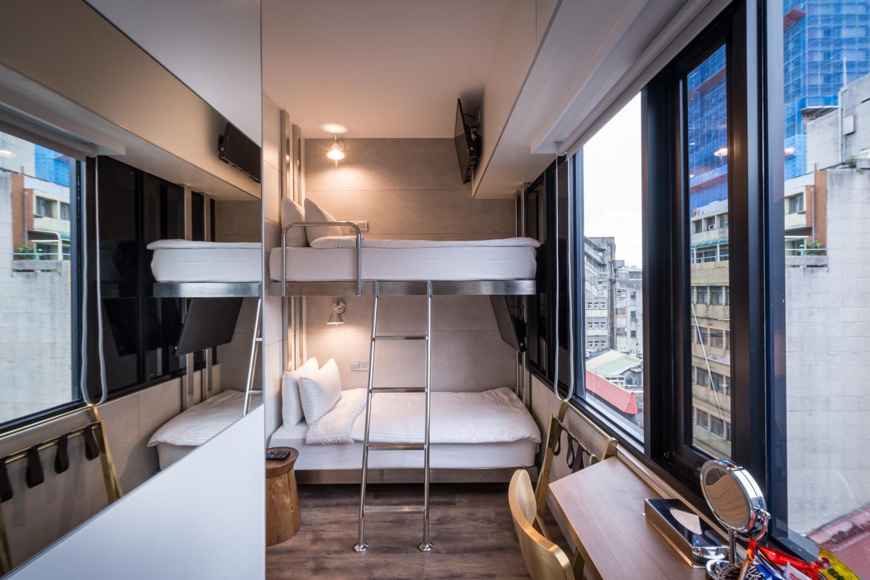 Twin Bunk Room