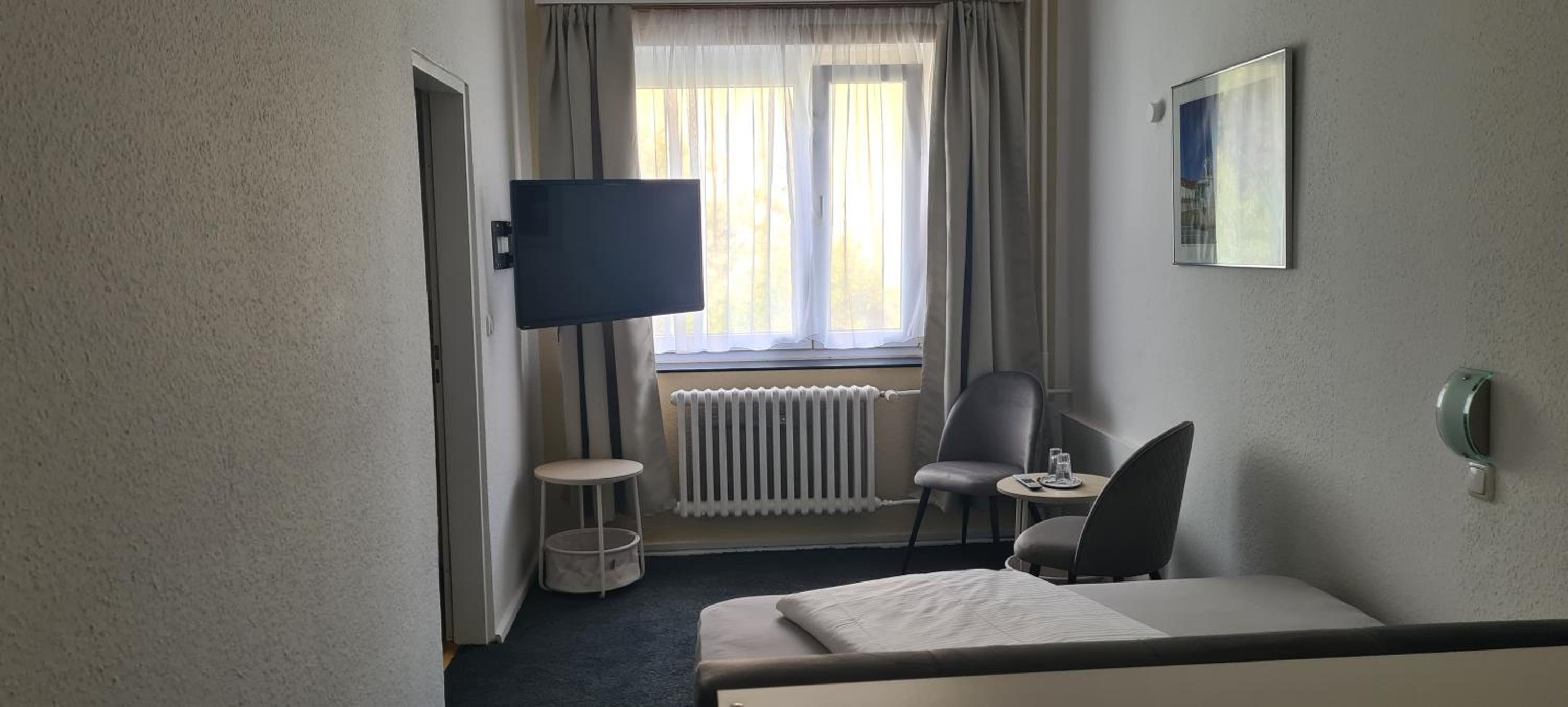 Large Single Room photo 3