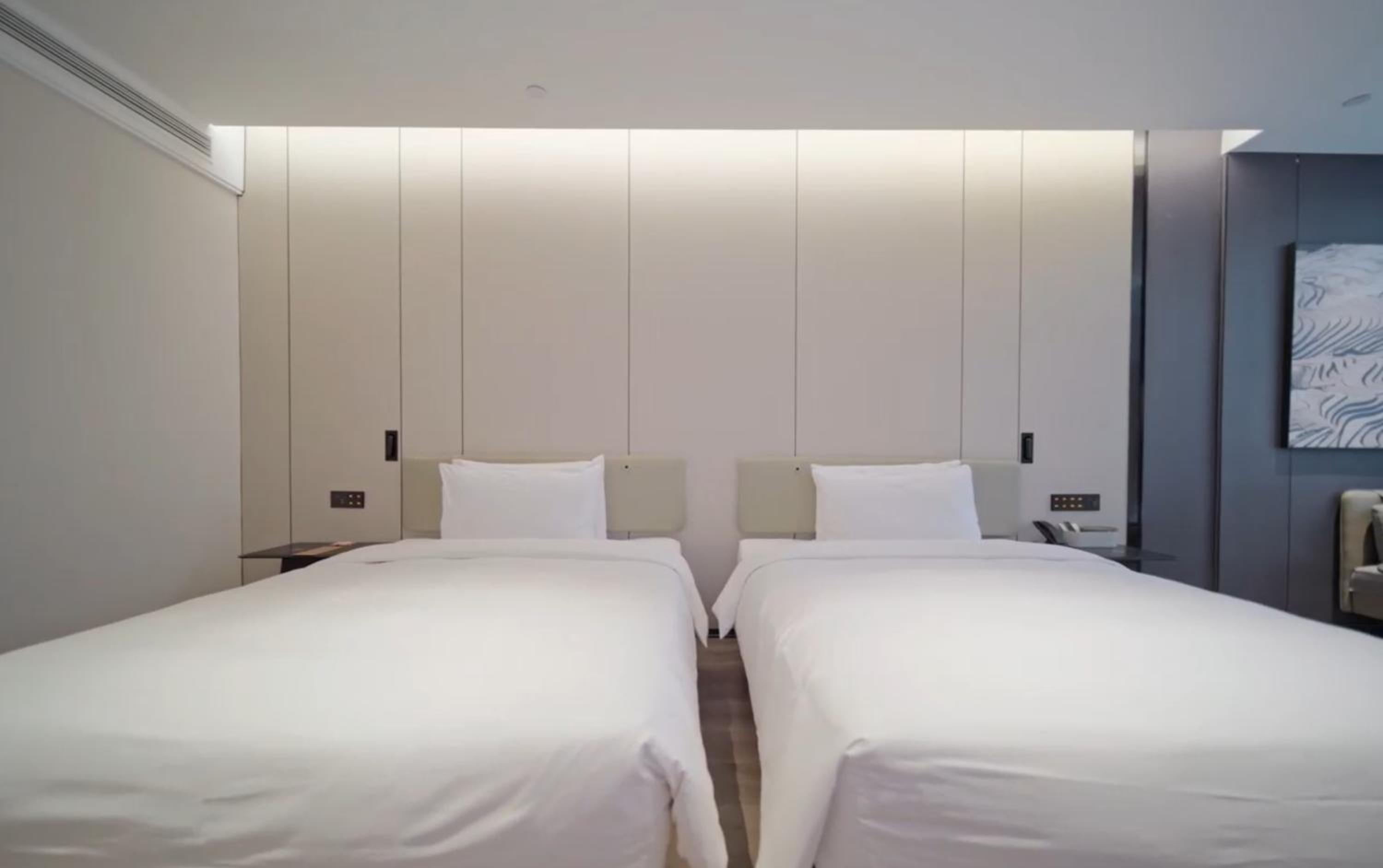 Superior Twin Room photo 1