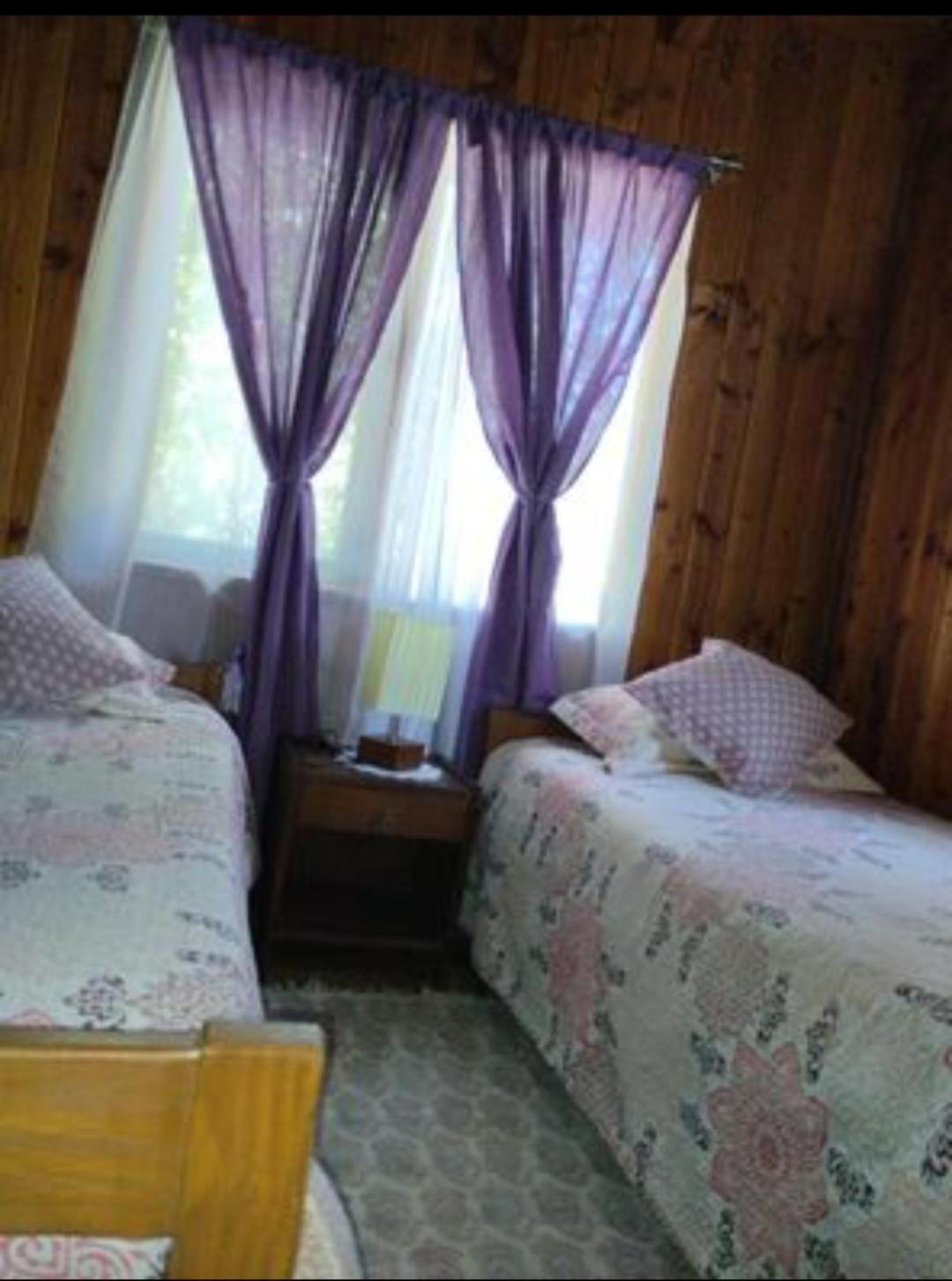 Quadruple Room with Private Bathroom photo 3
