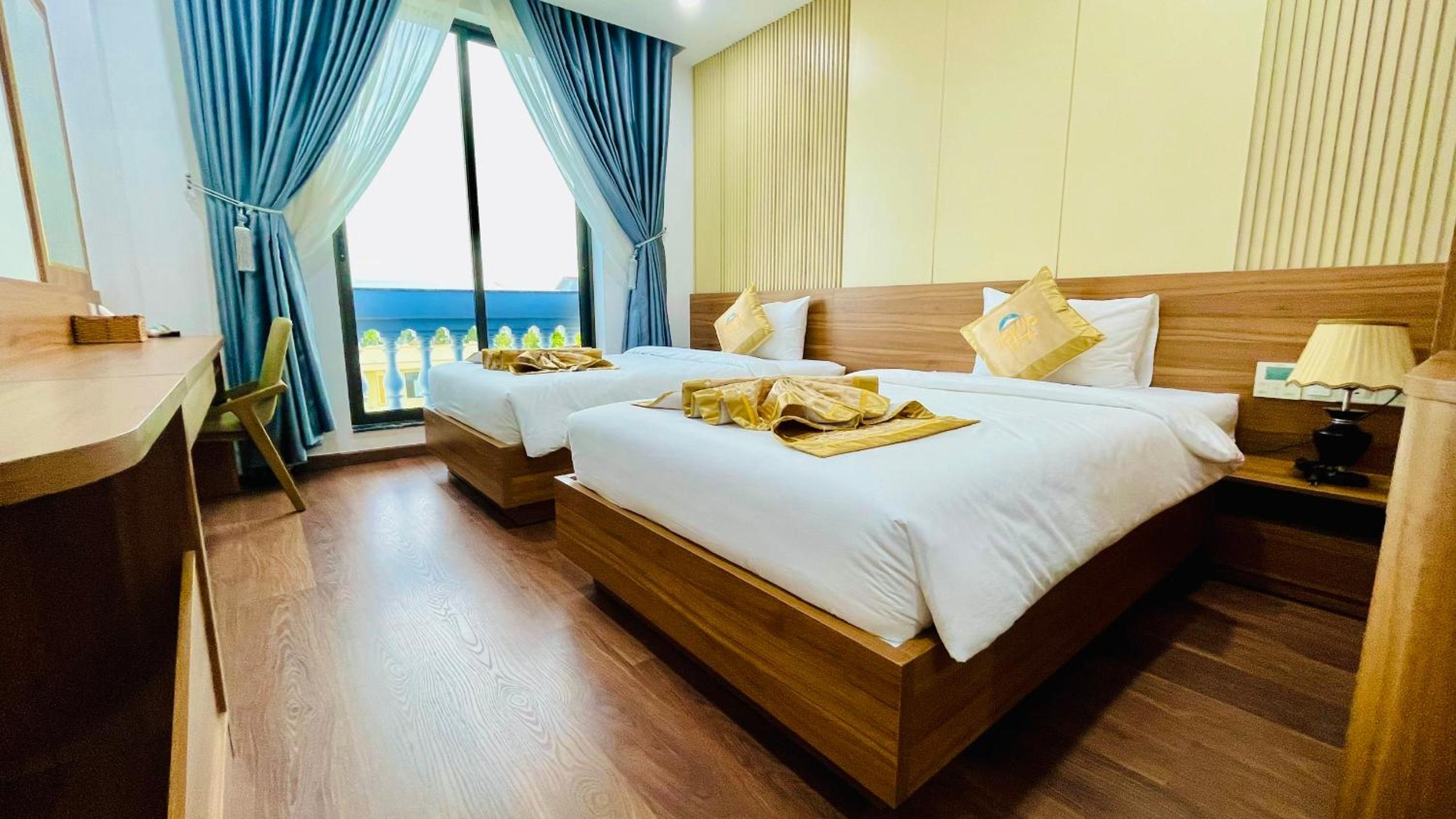 Deluxe Twin Room - Photo 6