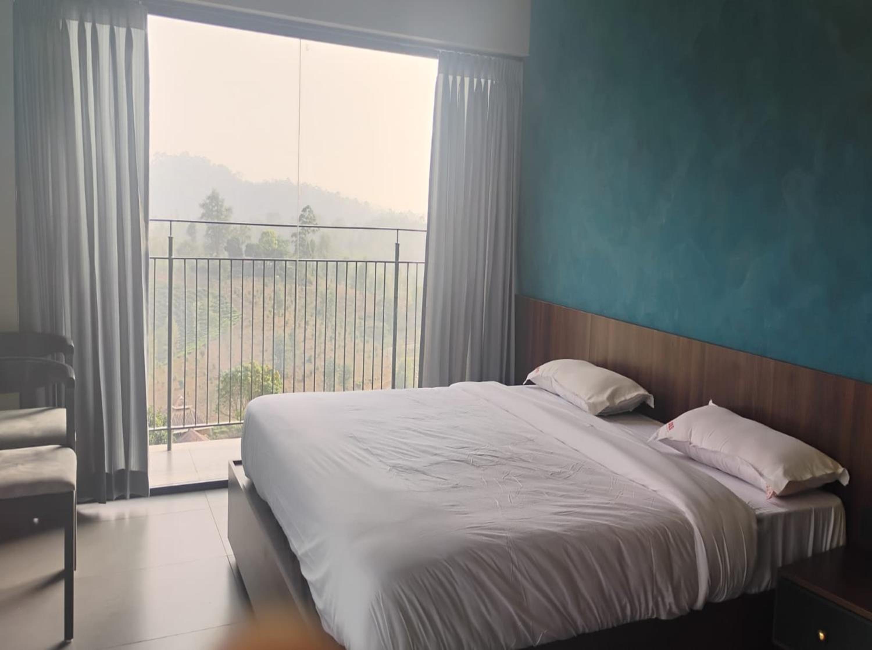 Basic Triple Room