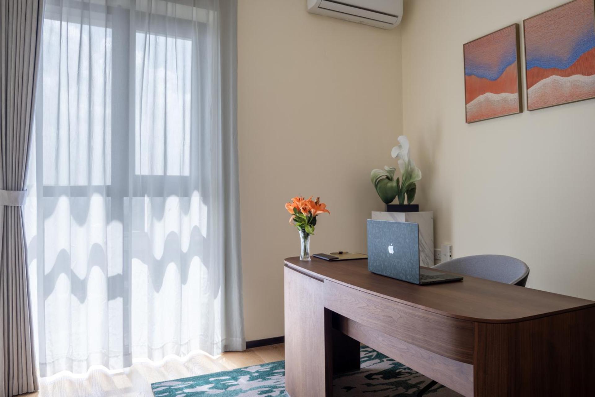One-Bedroom Premier Apartment