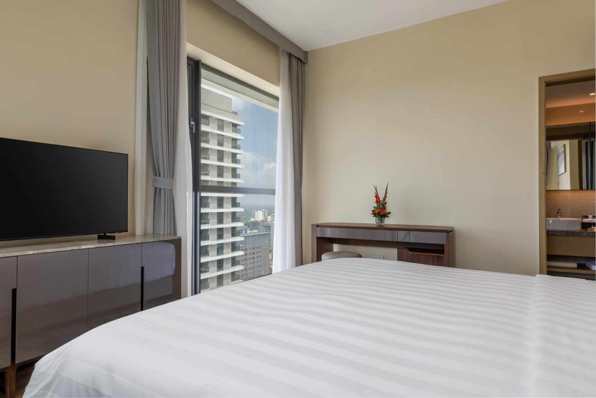 One-Bedroom Premier Apartment