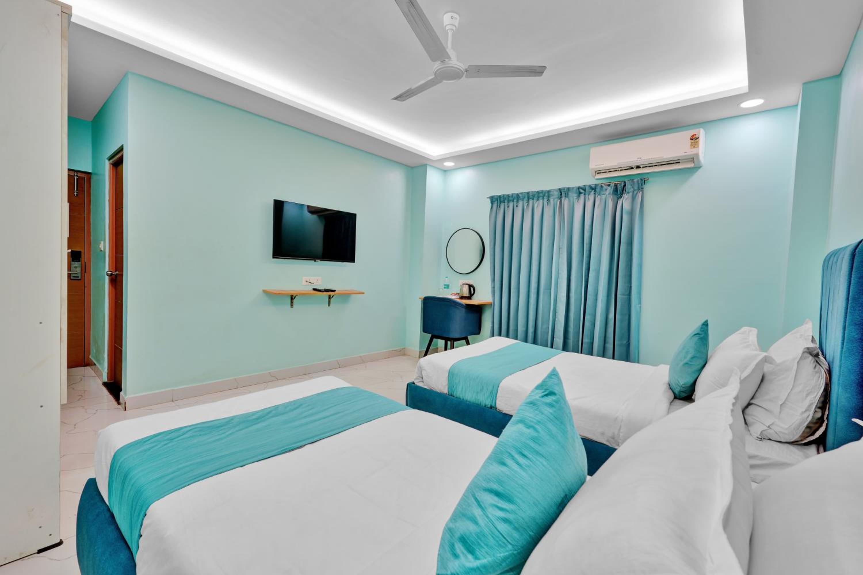 Deluxe Twin Room - Photo 1