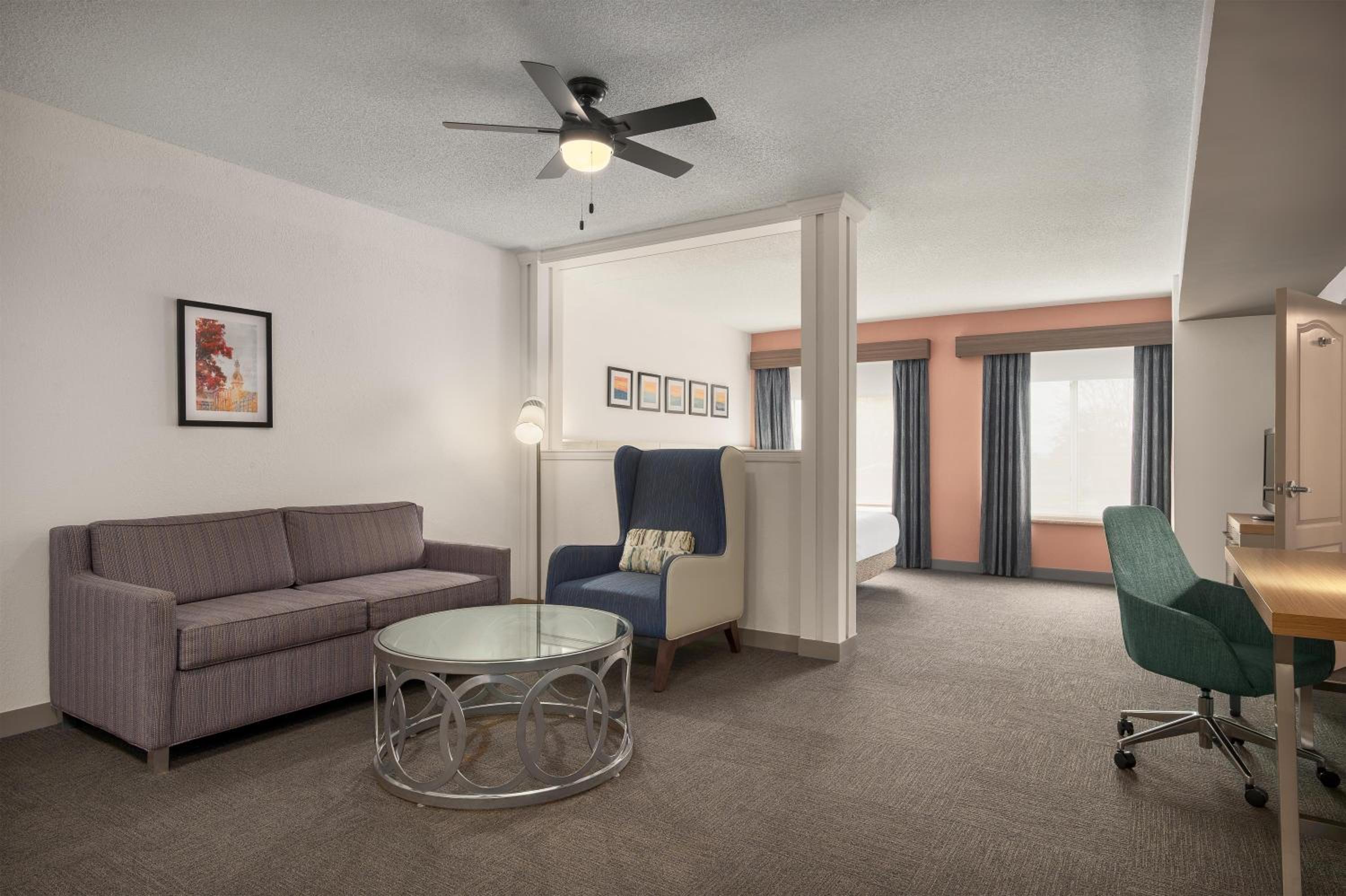 King Suite with Sofa Bed - Photo 2