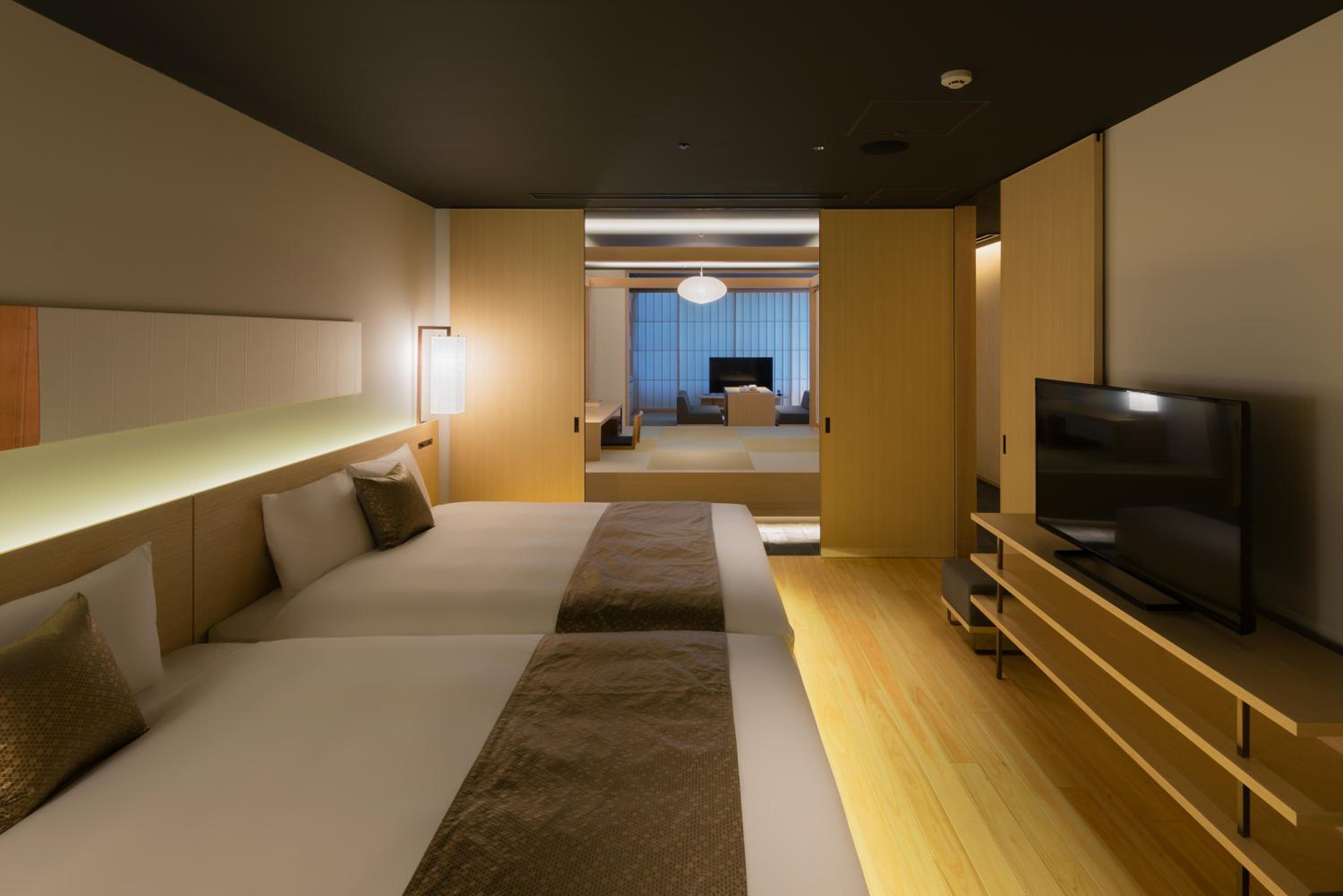 Suite Main-Building