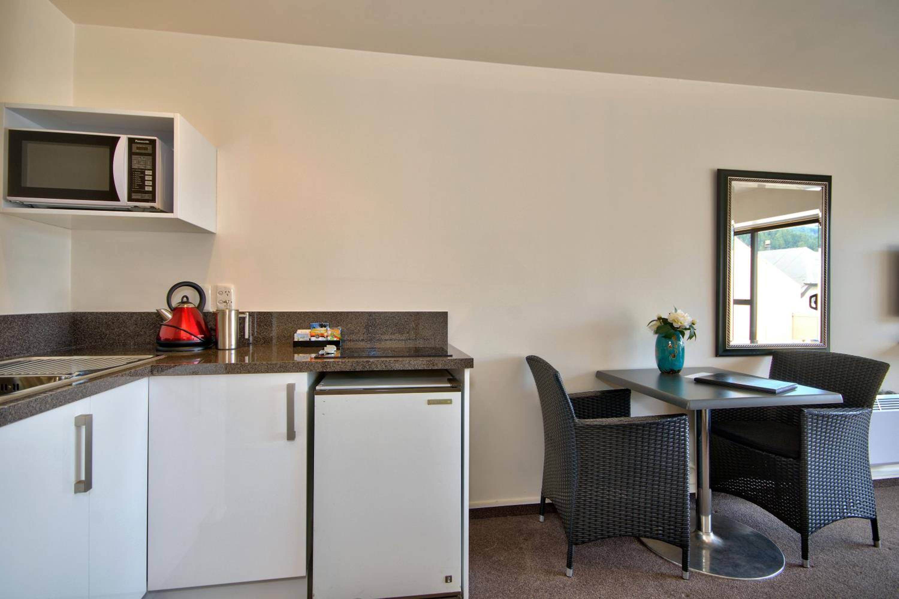 King Studio Apartment photo 2