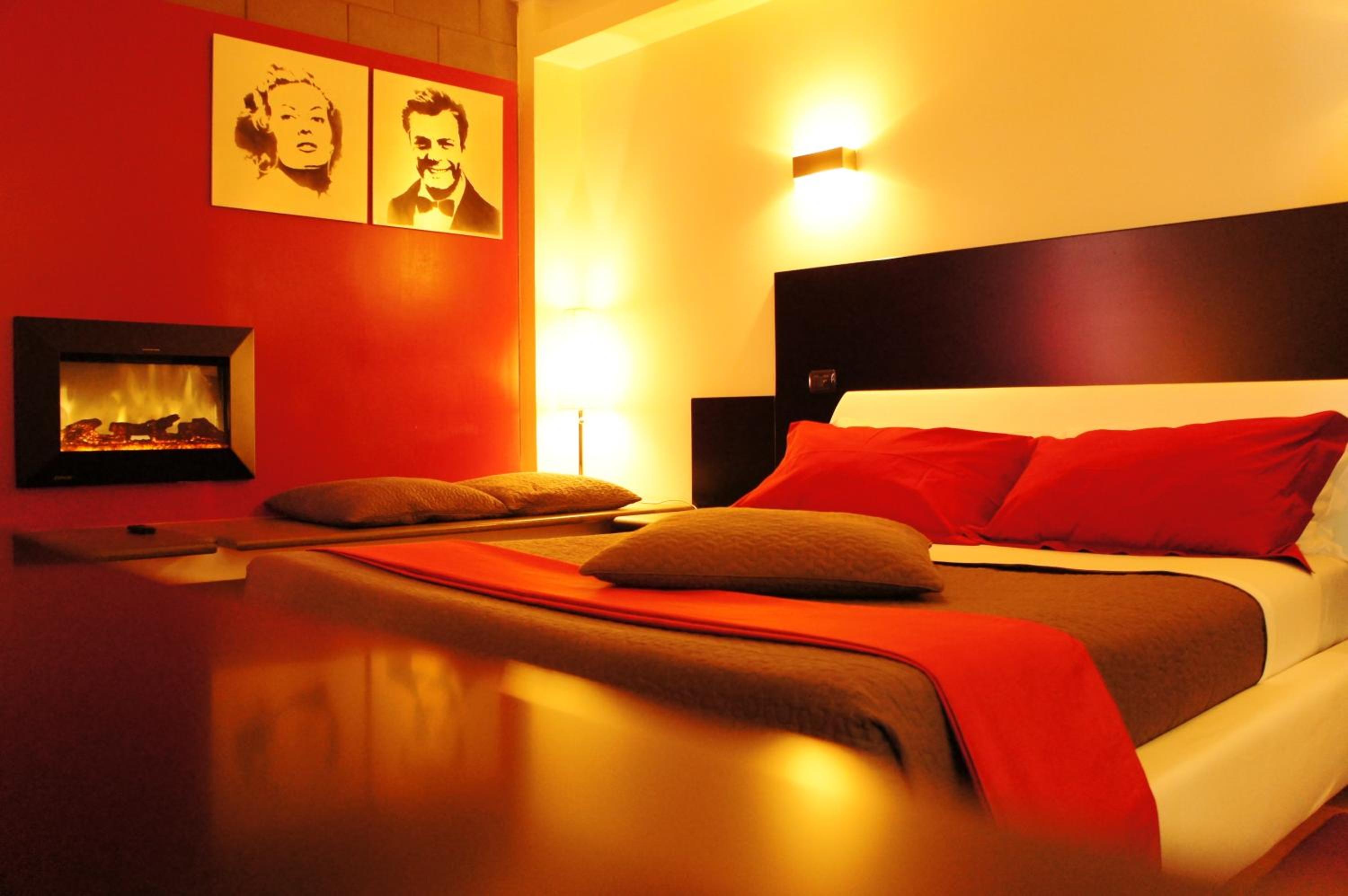 Suite with Spa Bath - Photo 15