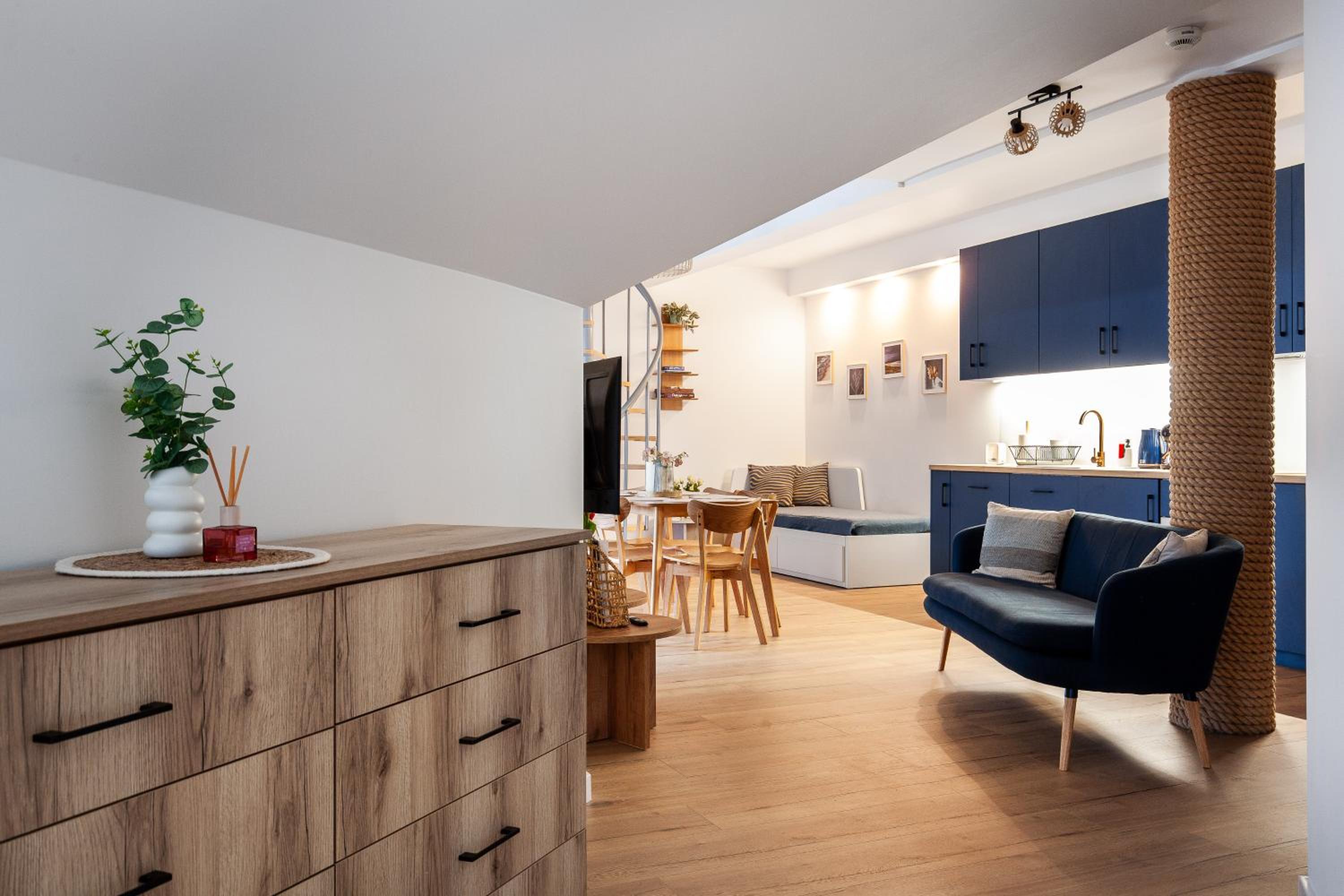 Maisonette photo 2