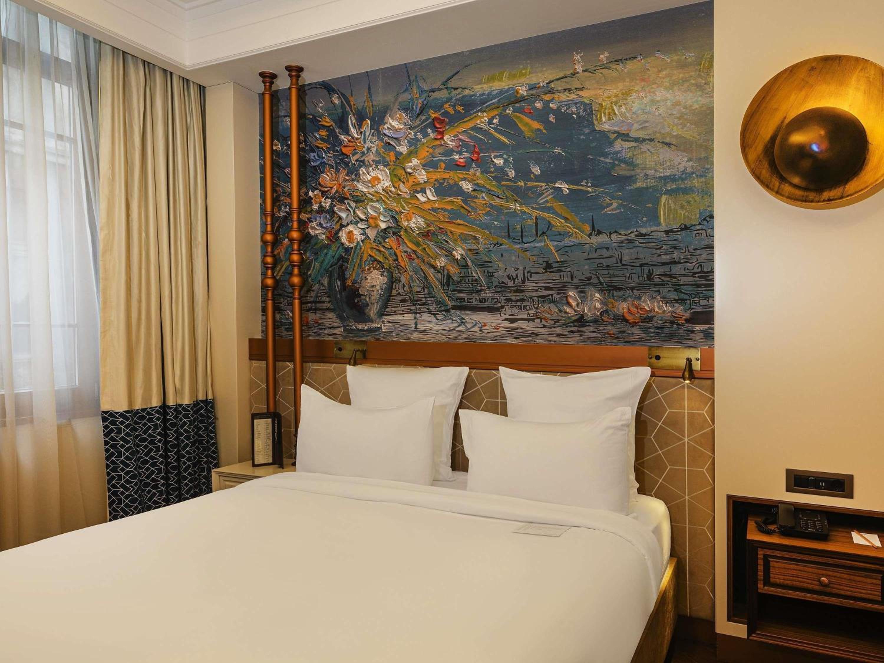 Available room