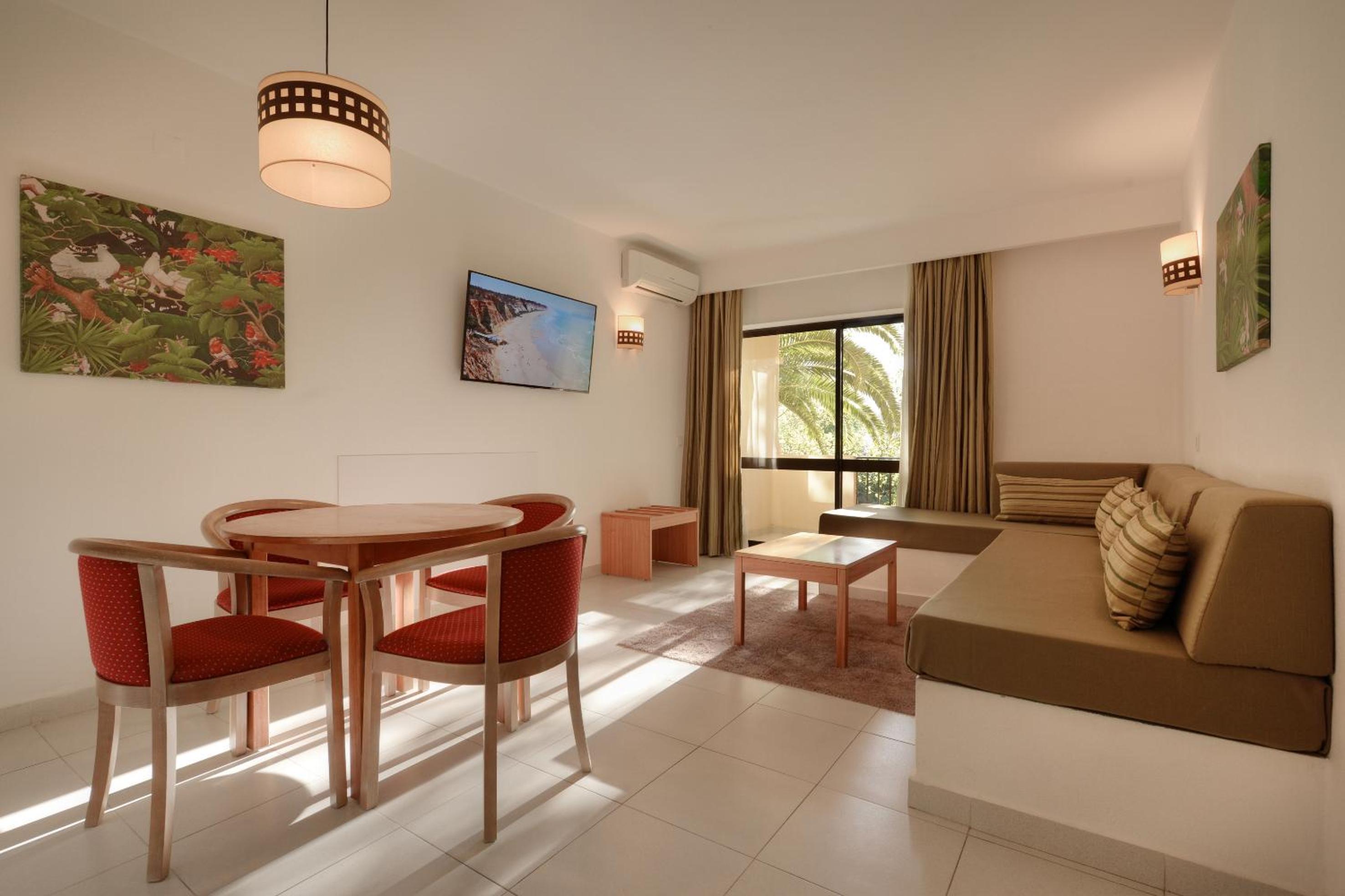 Standard One-Bedroom Apartment  photo 2