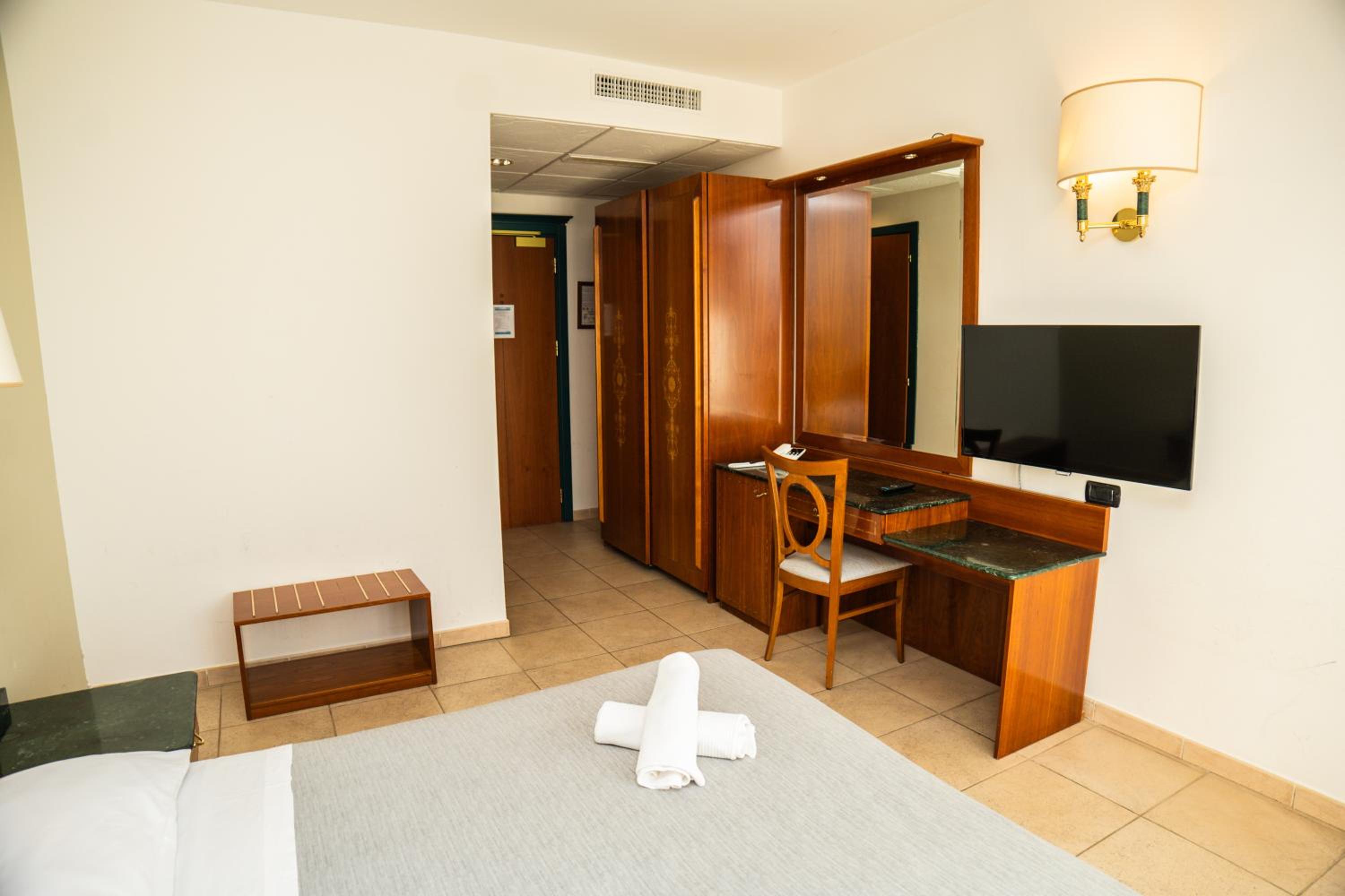 Double Room with Balcony dependance