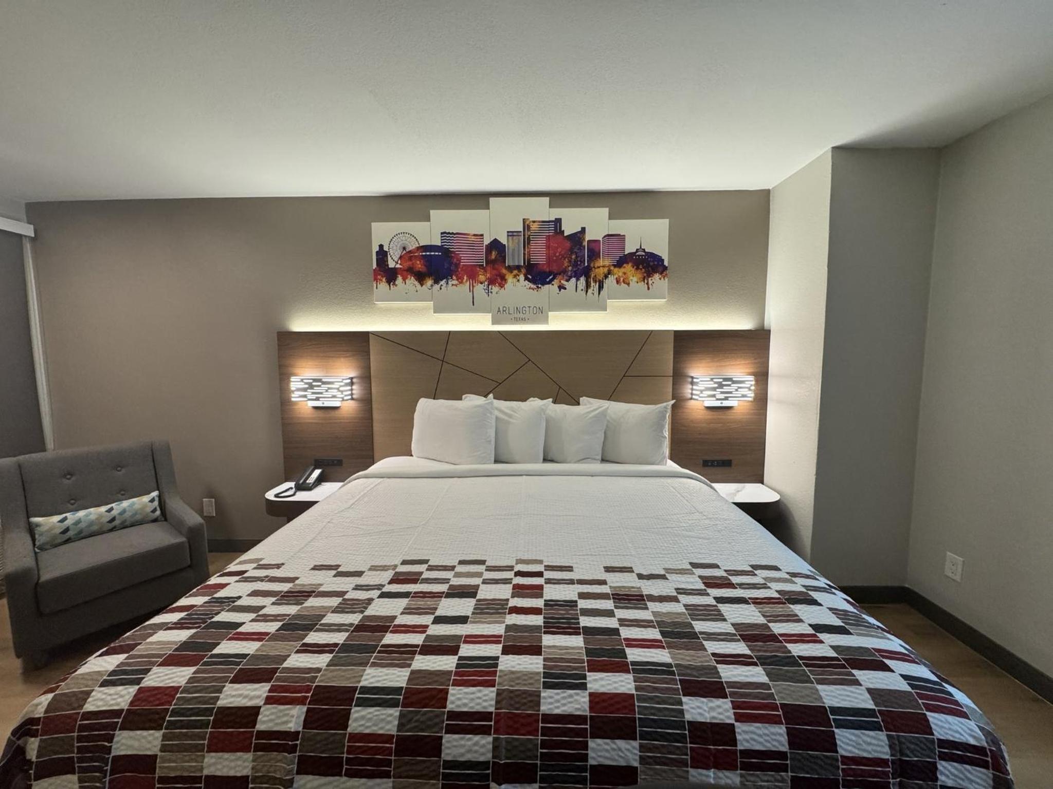 Deluxe King Room - Photo 1