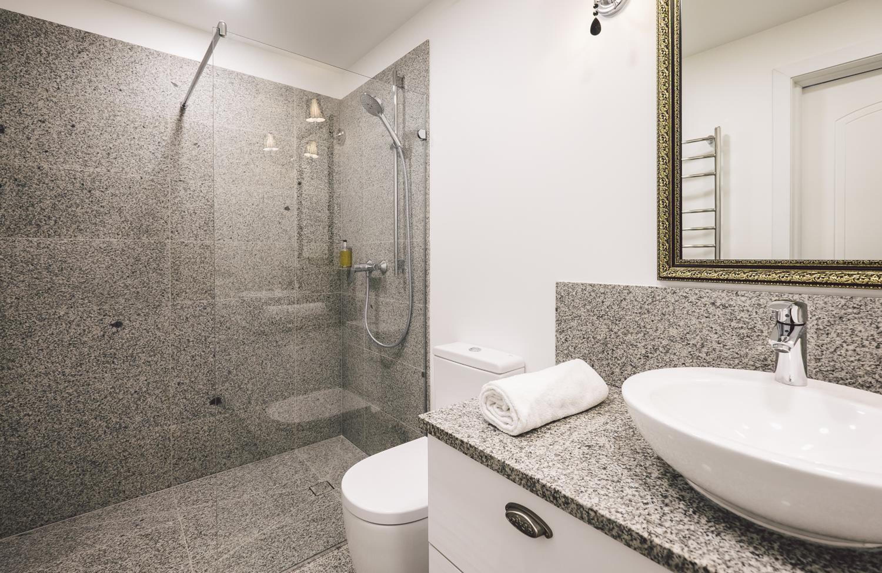 Apartment - Photo 22